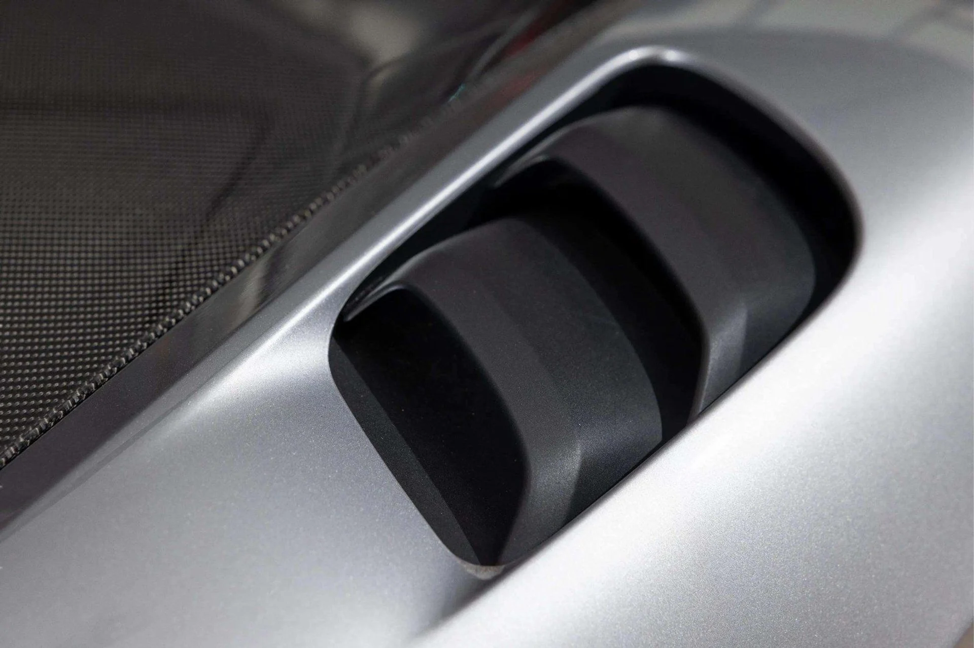 mph032_2042897450_image_33_588dfe33c1