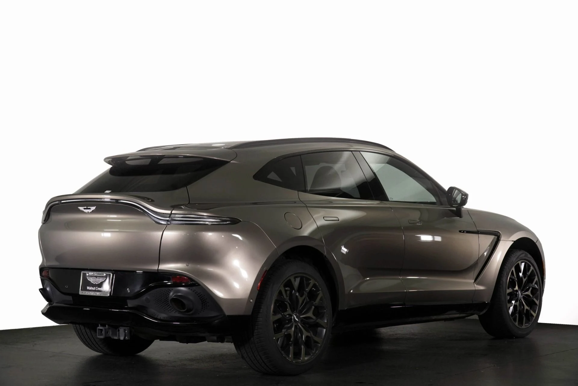 mph032_2045610083_Used_2021_Aston_Martin_DBX_Timeless_CPO_1767120477_e3de7966c6