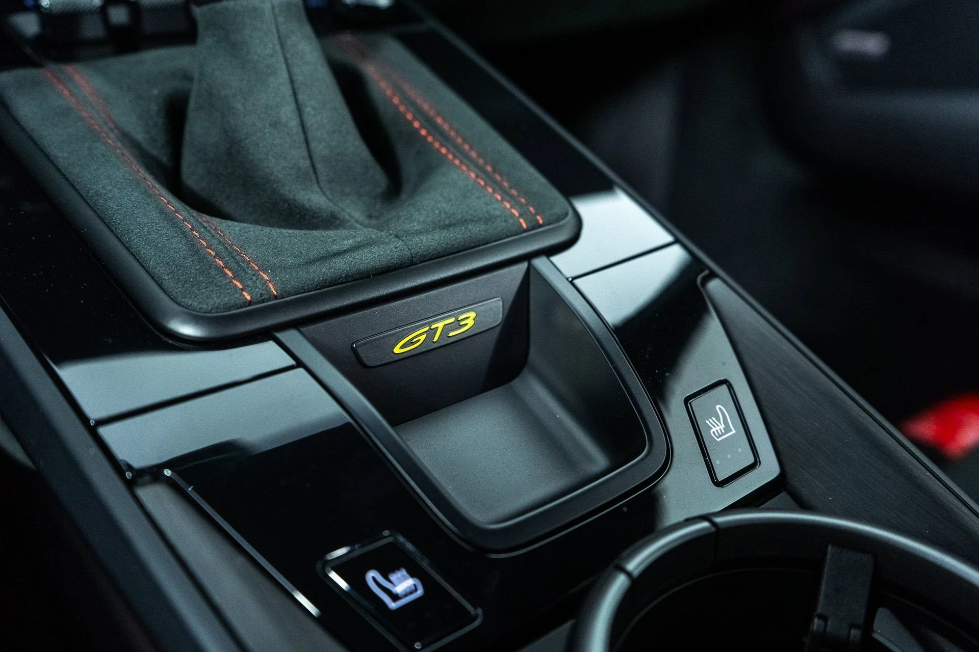 mph032_2048690000_0f46c001214f49619f7824060d6e8046_9120389a58