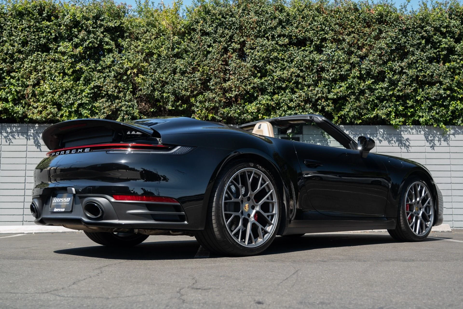 mph032_2048818055_Used_2020_Porsche_911_Carrera_S_1756926775_a4d02ca2f5