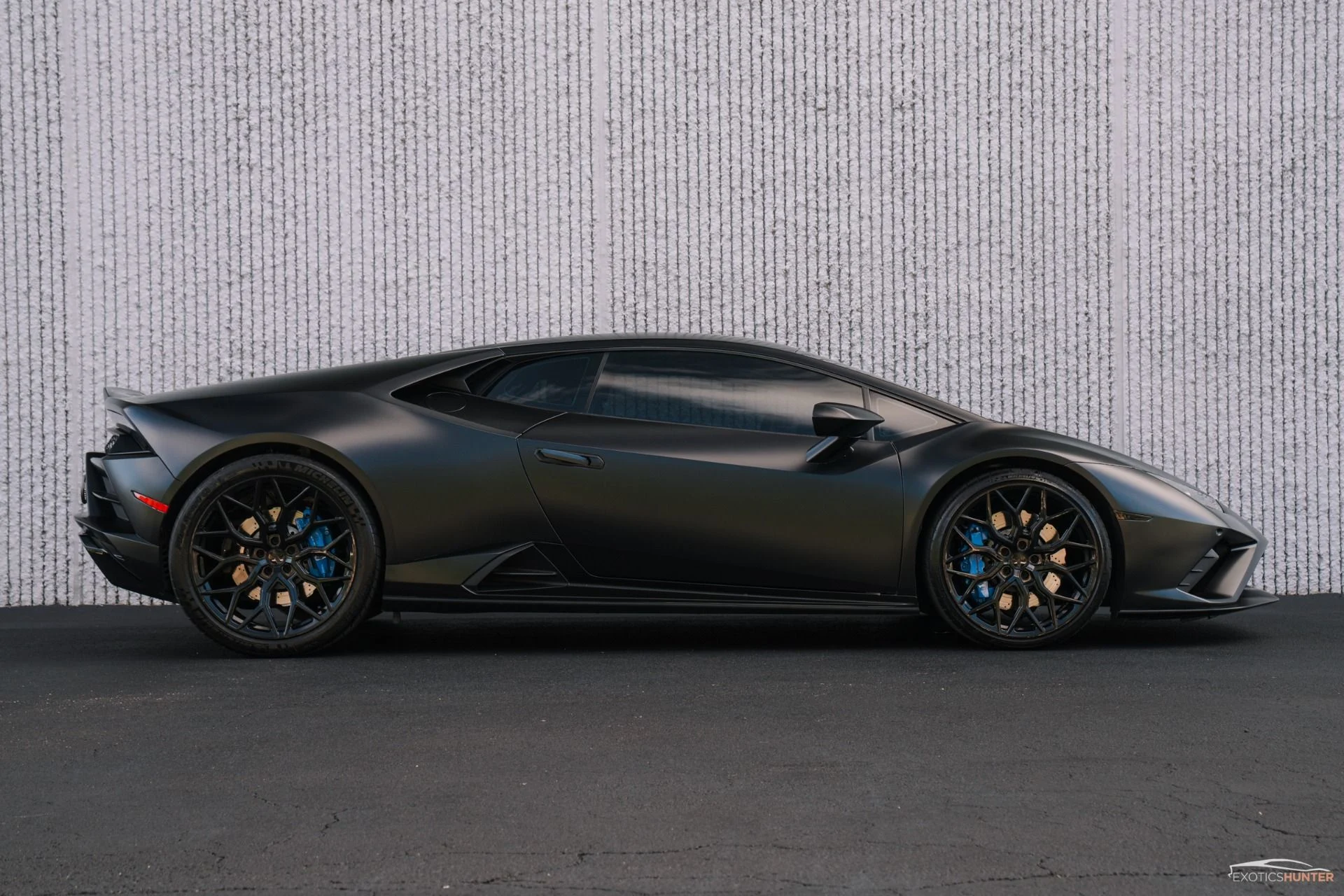 mph032_2059838642_Used_2020_Lamborghini_Huracan_EVO_in_Nero_Helena_w_FULL_Stealth_PPF_Blue_Interior_Vossen_Wheels_1743710342_676d789a98