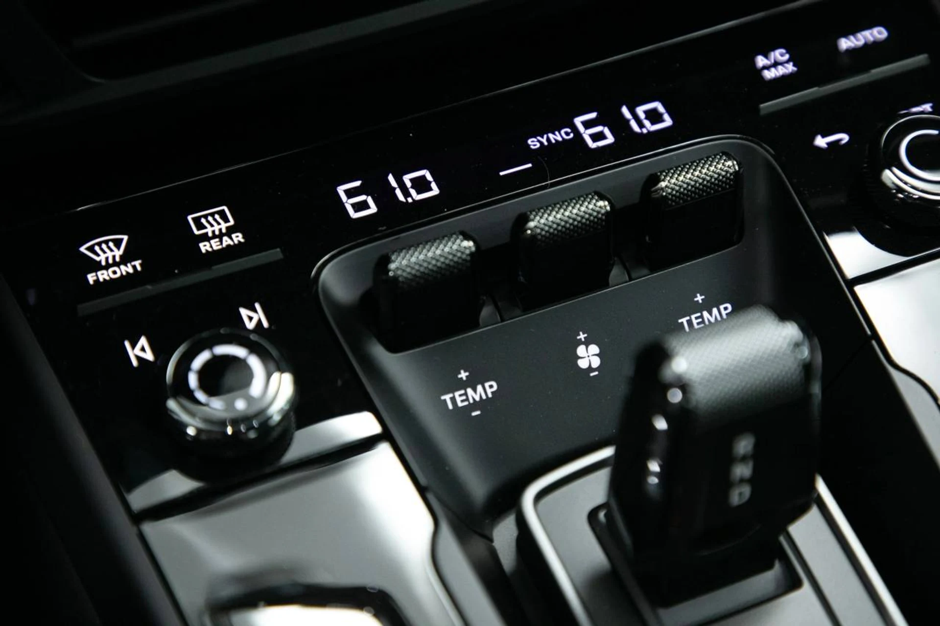 mph032_2065312425_0885a8e586d76c235f9e0463e8fff650x_cae9c96dfe