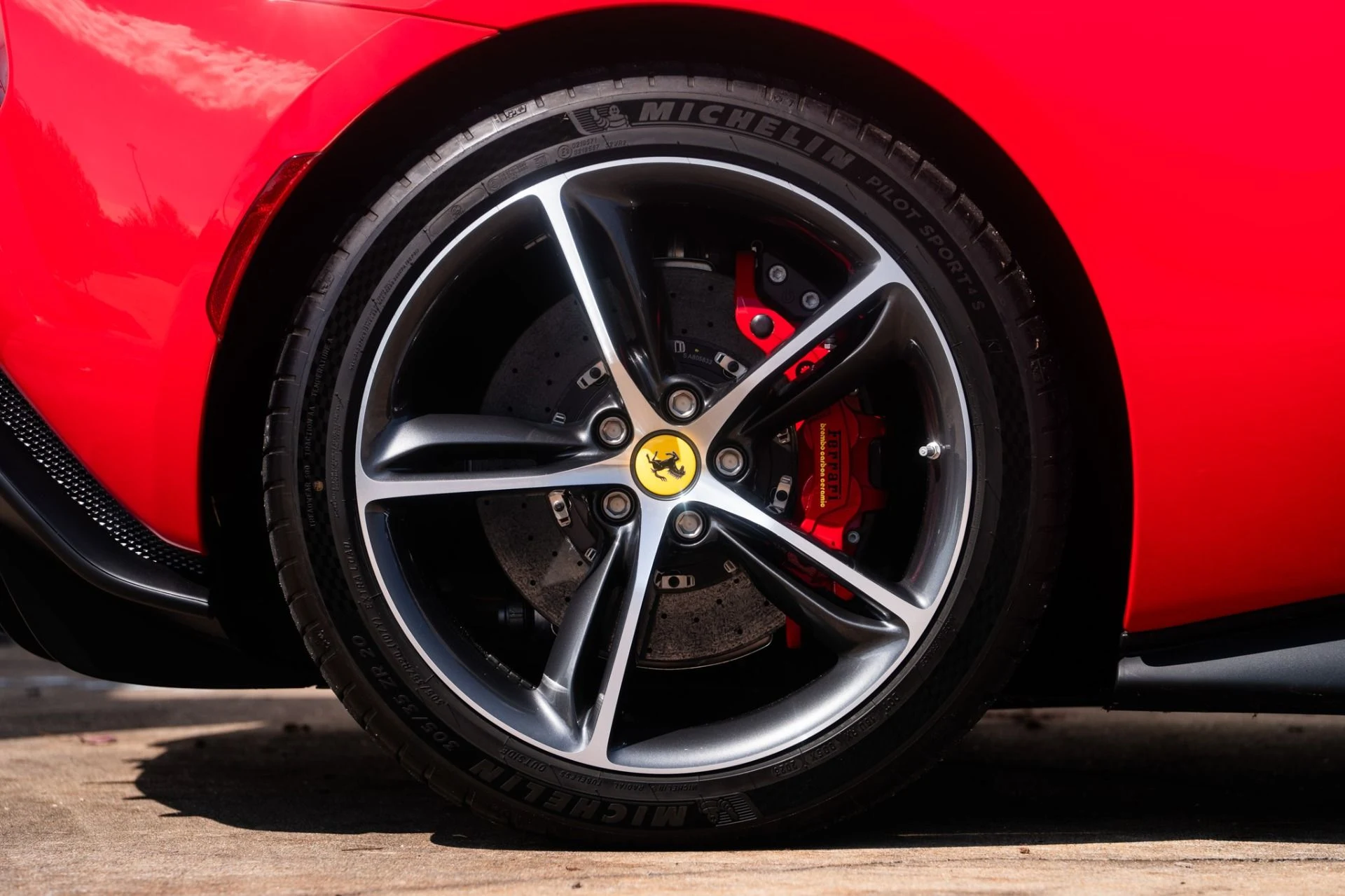 mph032_2079796270_Used_2023_Ferrari_296_GTB_1758824324_72070a0472