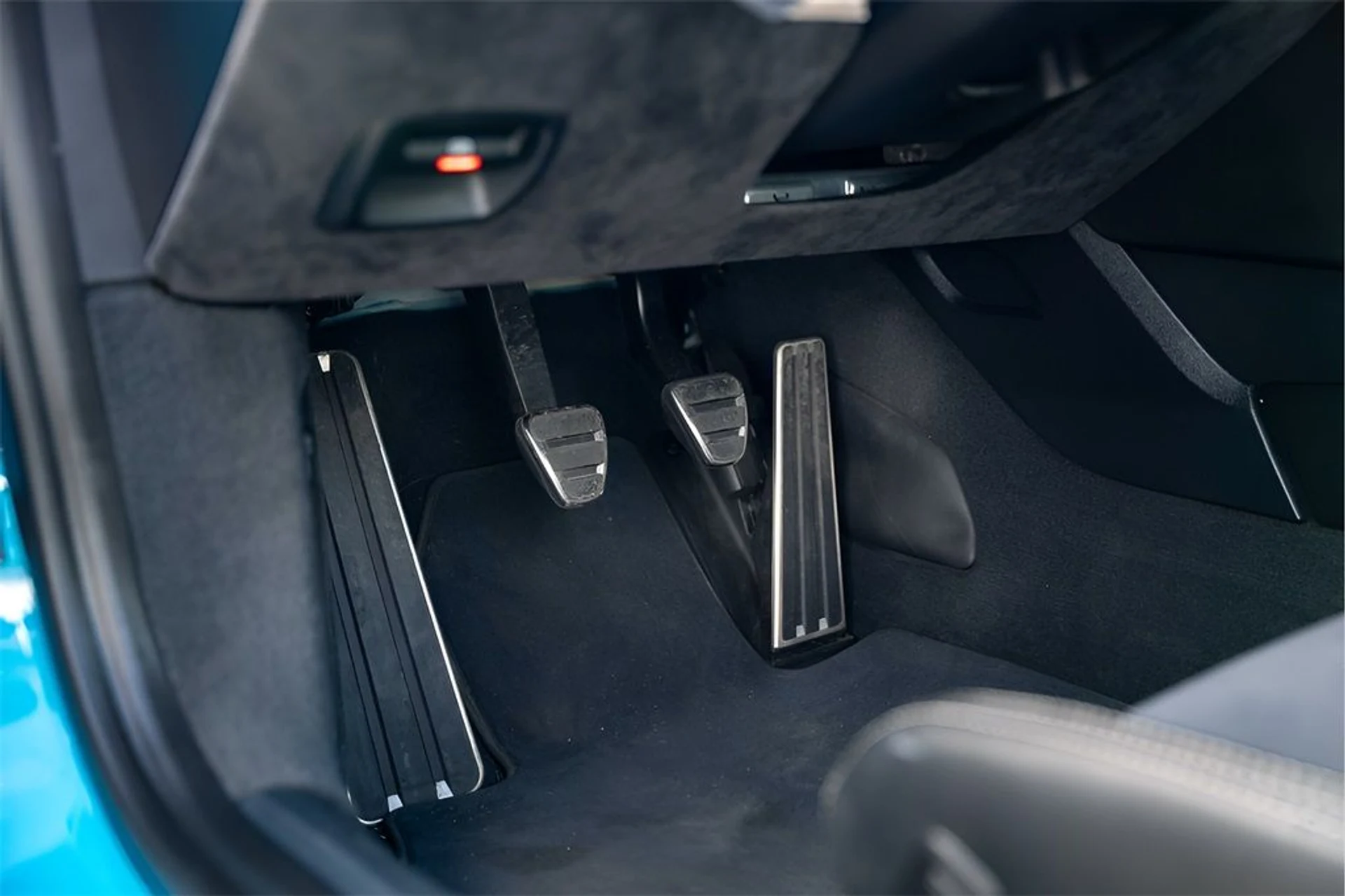 mph032_2082662769_image_34_6977eb6316