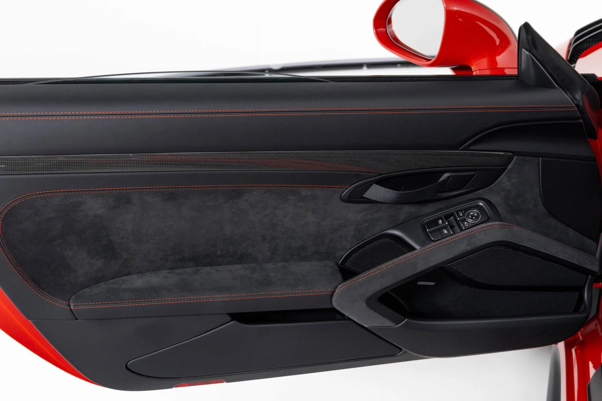 mph032_2084386101_Used_2019_Porsche_911_GT_2_RS_1761868482_c69c3d59bd