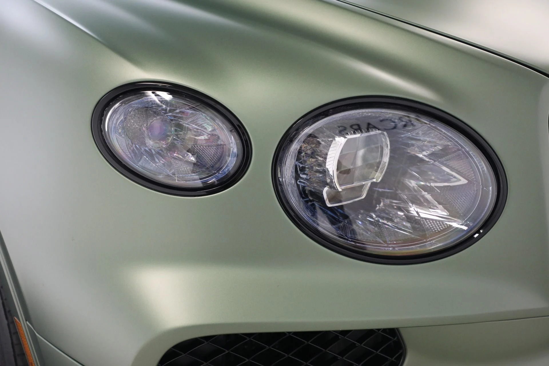 mph032_2088179192_New_2027_BENTLEY_BENTAYGA_SPEED_1761837159_dc7a0a1d8f