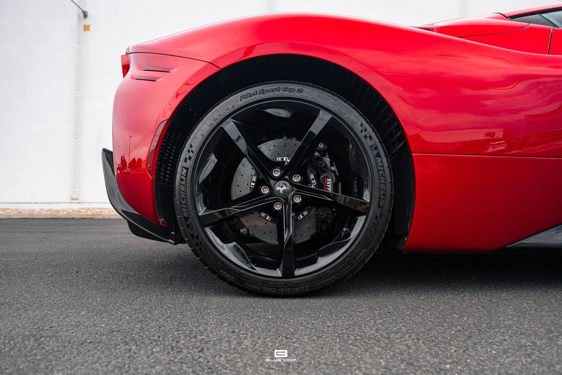 mph032_2091241970_6a6a8573ec8de8dd8052c693_23796_202025_20_Ferrari_20_SF_90_20_Spider_20_Roso_20_Magma_33_980adfd854