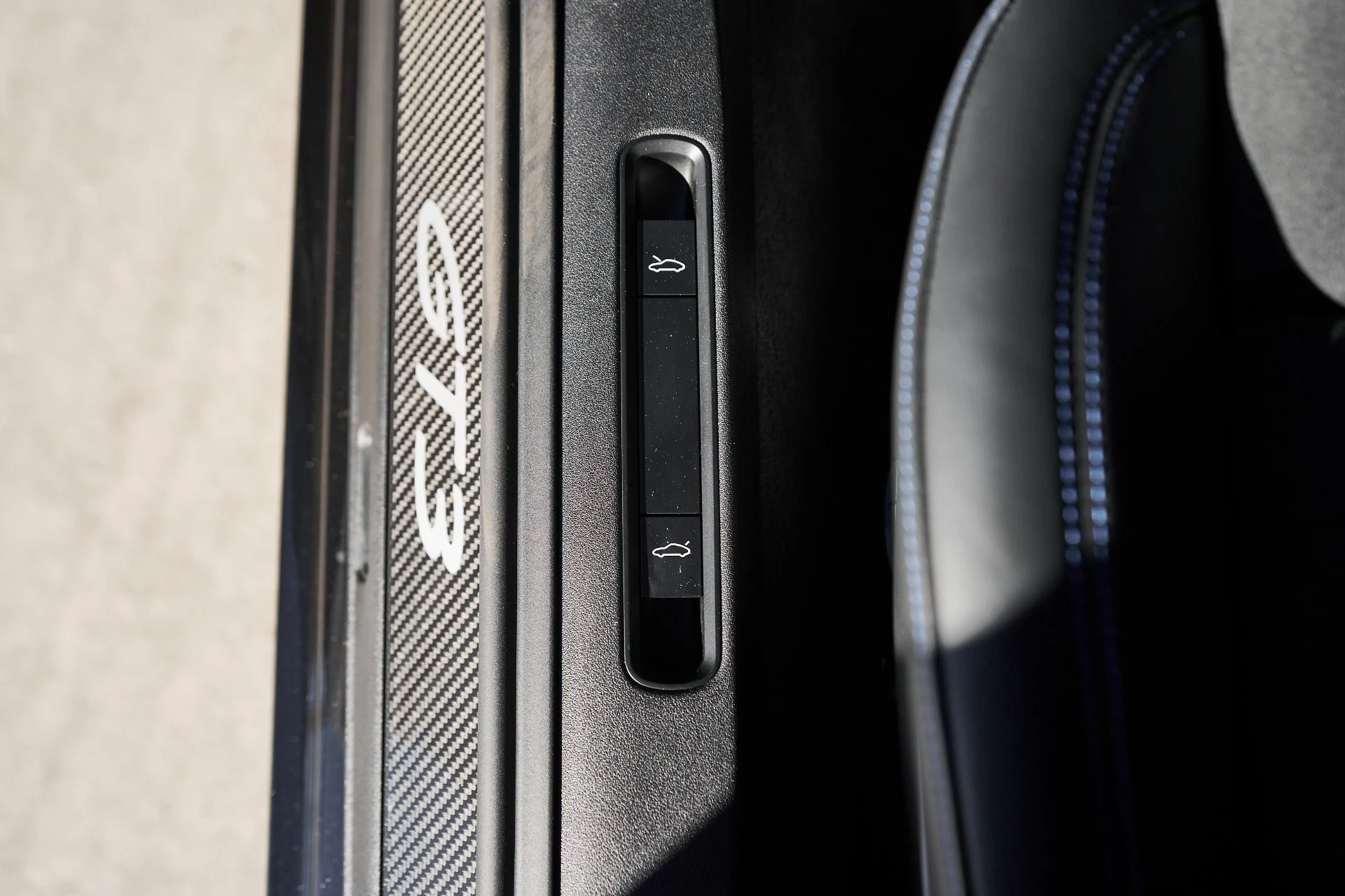 mph032_2093856677_Used_2023_Porsche_911_GT_3_1761779550_e277477526