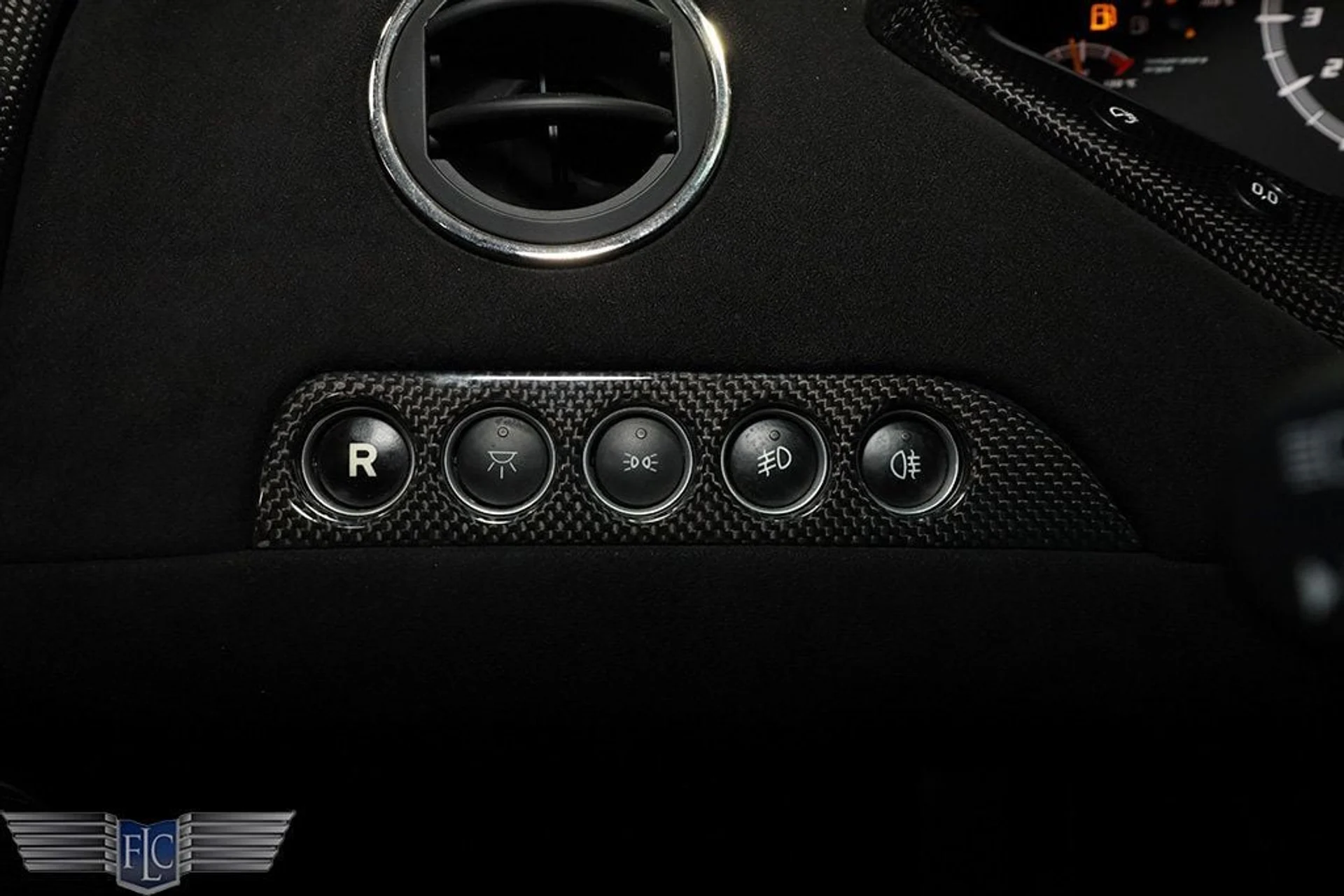 mph032_2093873215_used_2010_lamborghini_murcielago_2drlp6704superveloce_9689_22931171_33_1024_0f7fbe6eba