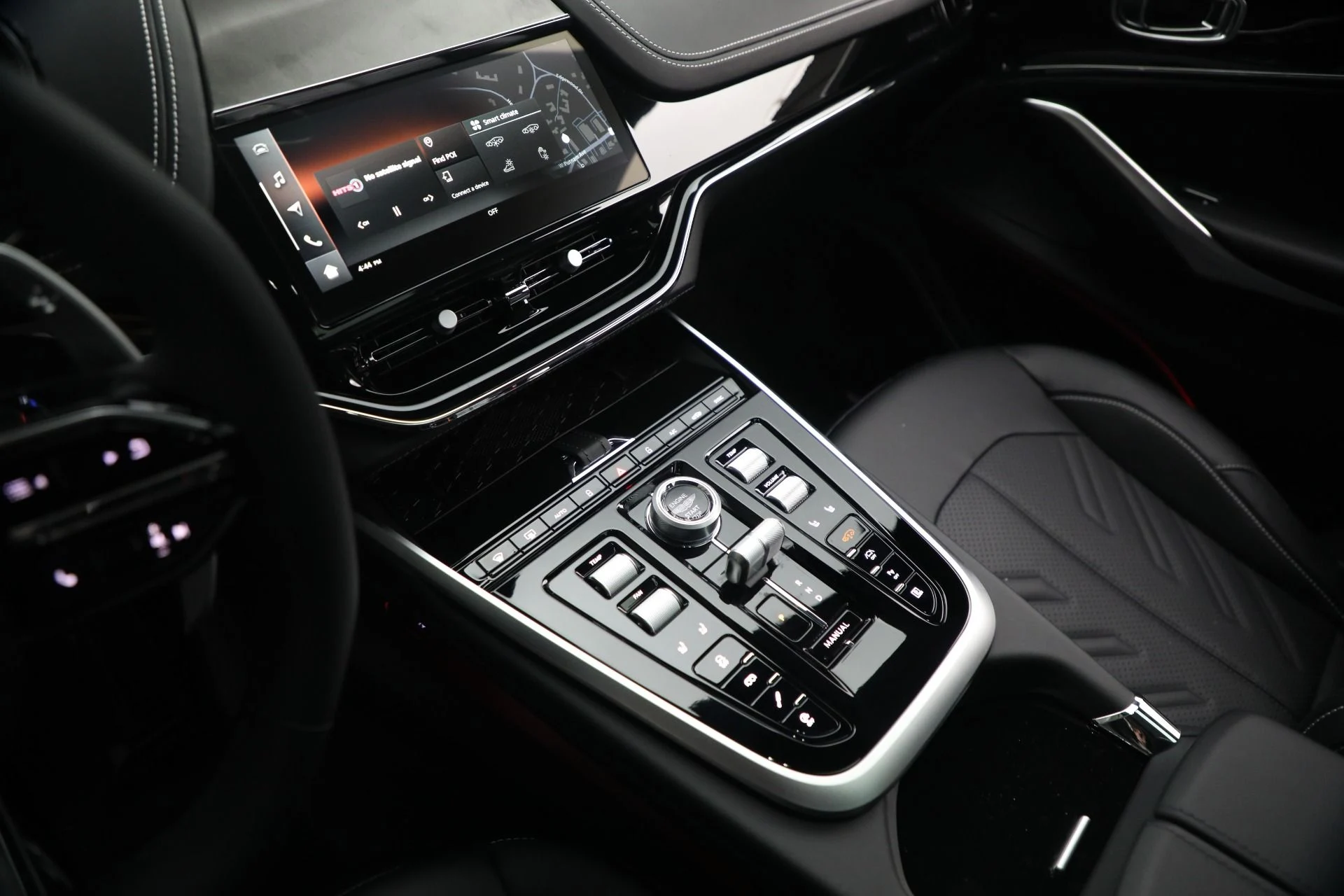 mph032_209923077_New_2026_Aston_Martin_DBX_S_1771452346_545064367d