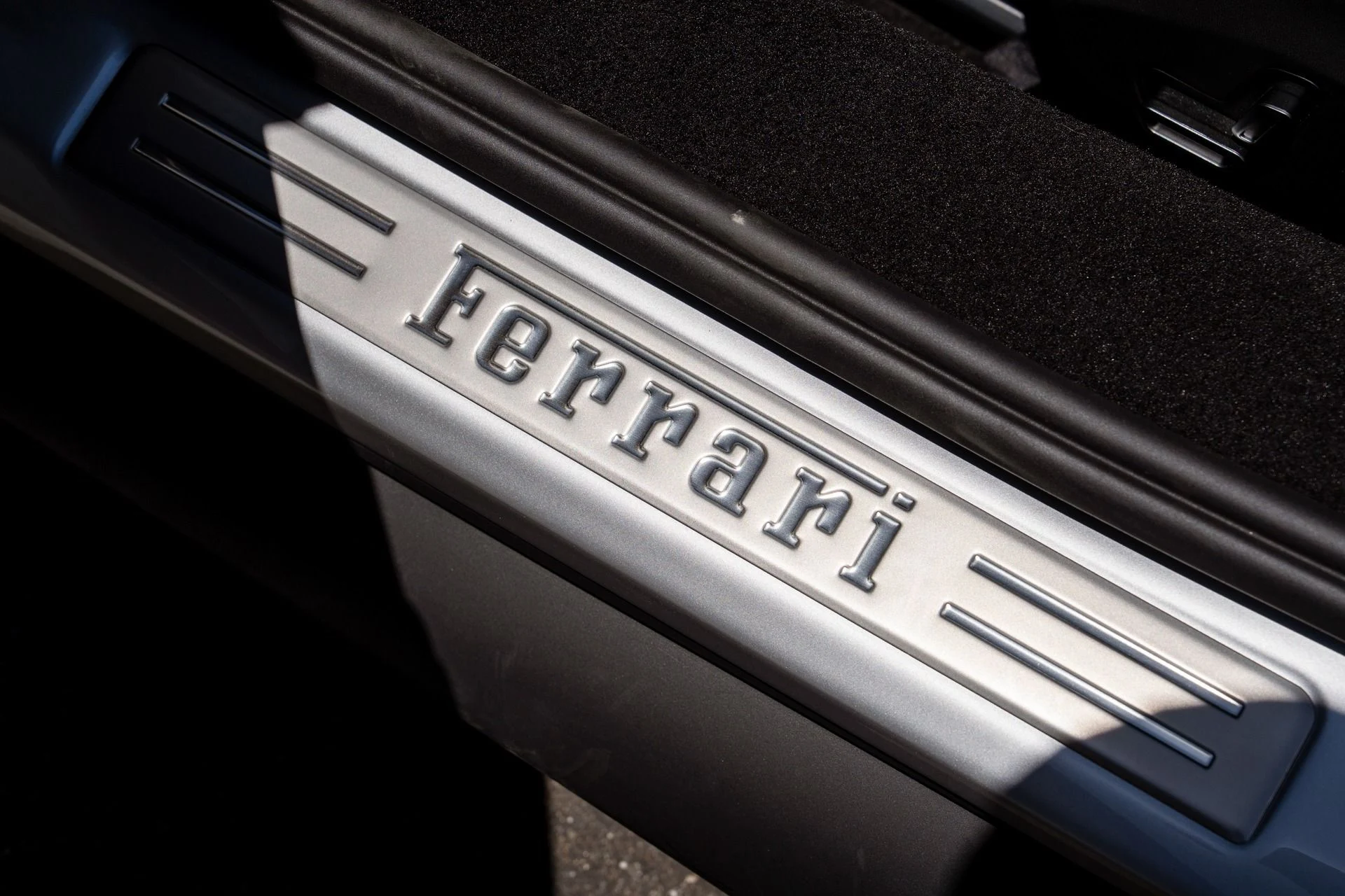mph032_2104743793_Used_2025_Ferrari_296_GTB_1754336971_6f1792feec