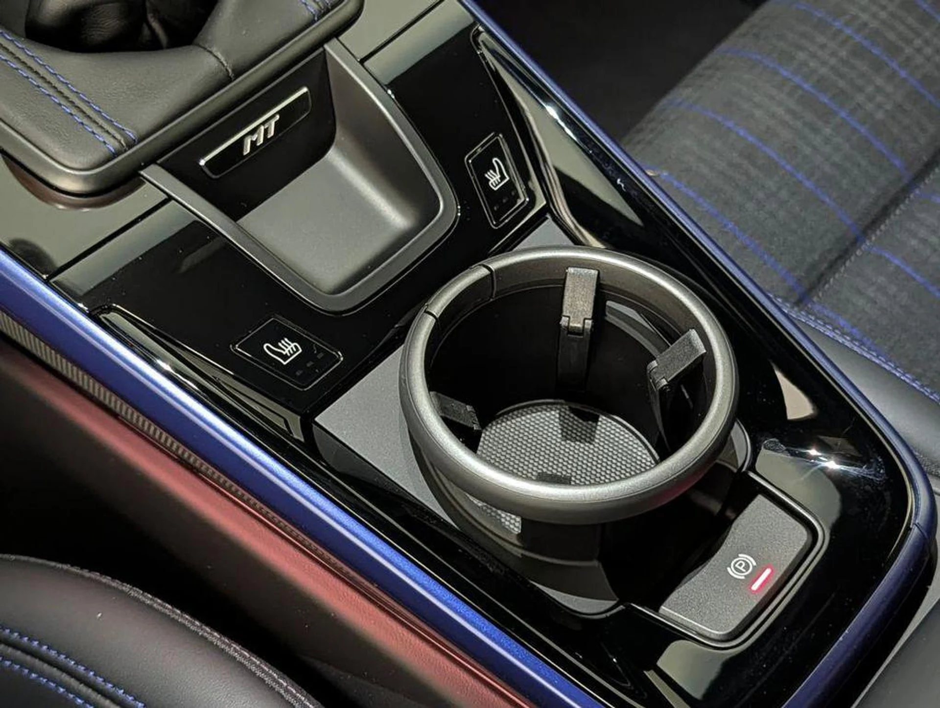 mph032_210600608_q_W_Mq_Xd9_Uxs_W_Acws_Ymah_Ngi0dqi0_b4fde0693c