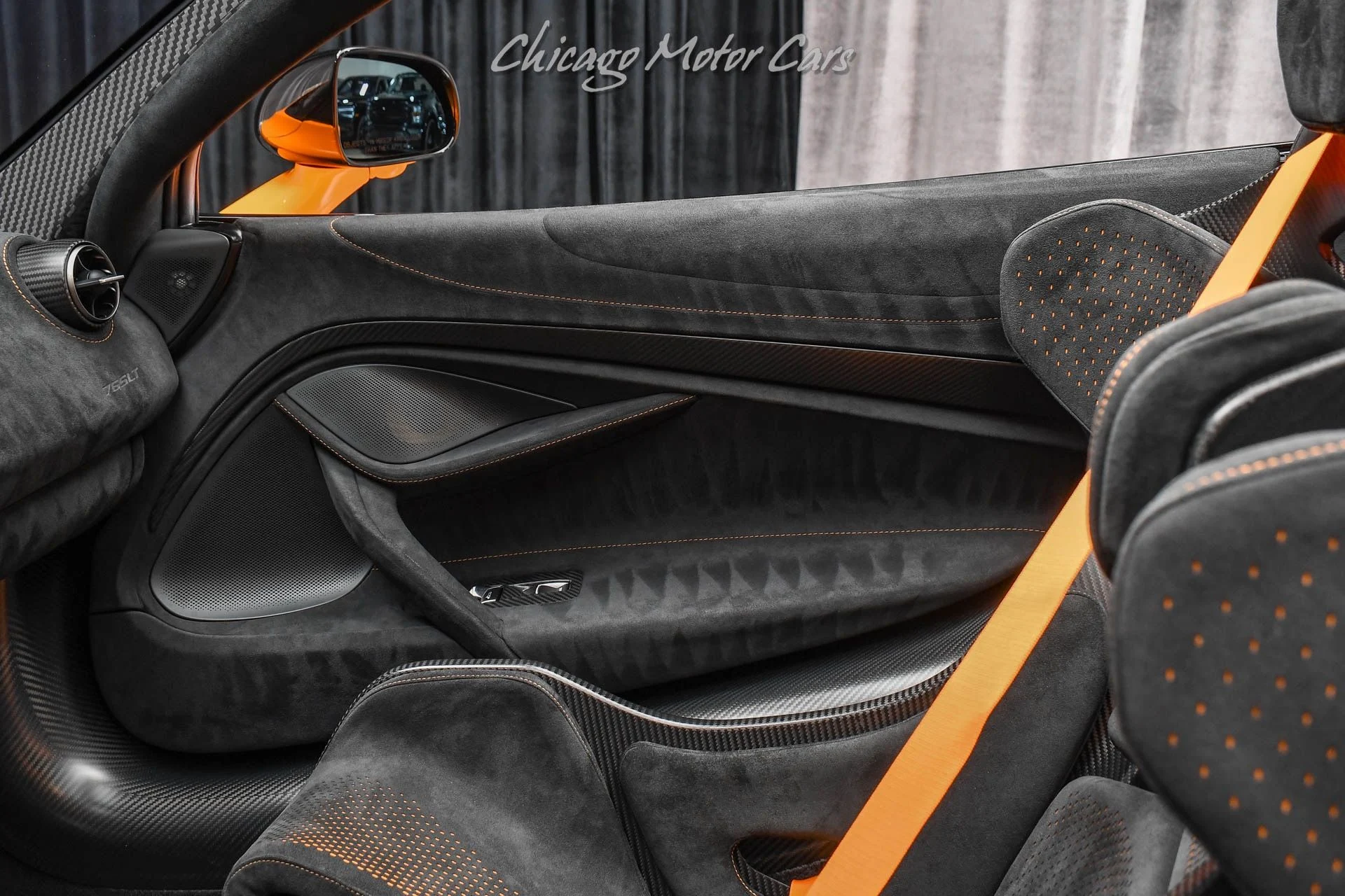 mph032_2115418636_9361_p33_l_5a695e3e14