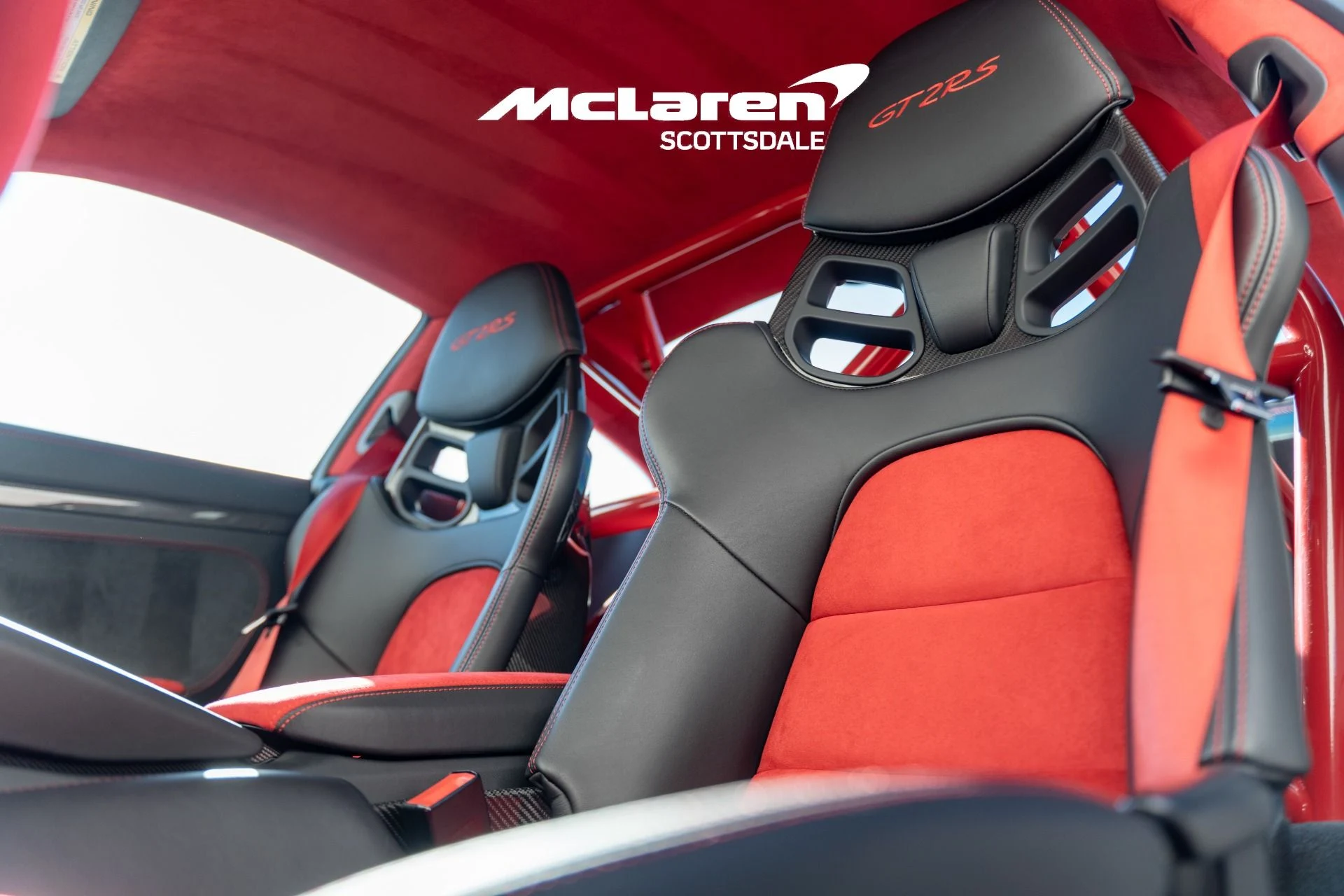 mph032_2123985935_Used_2018_PORSCHE_911_GT_2_RS_1765679912_c21302f06e