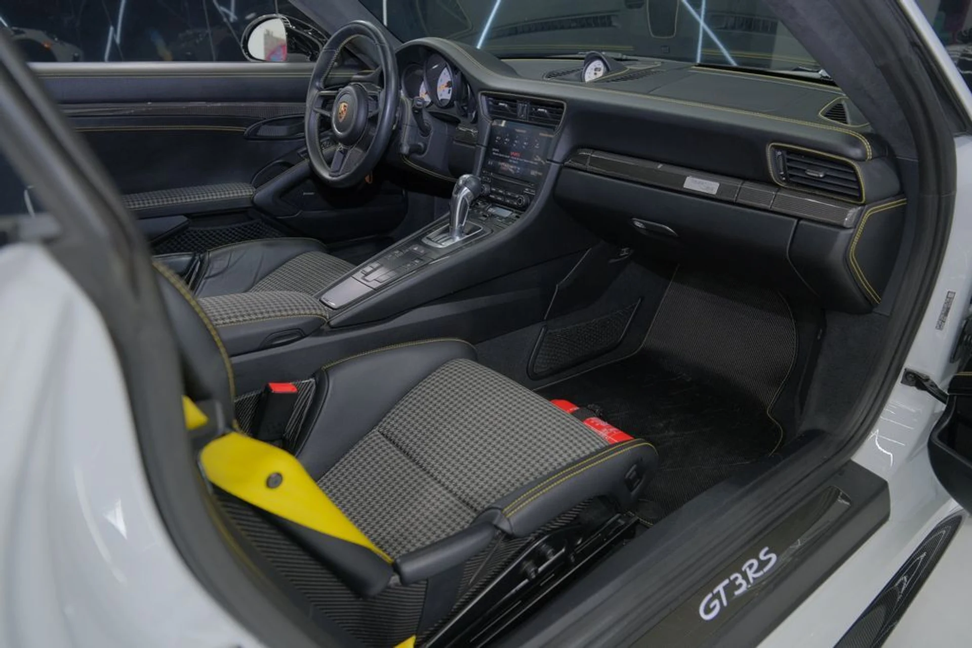 mph032_2141555834_f744002d7e5880516b3bcf34a9648da9_d267a7026f