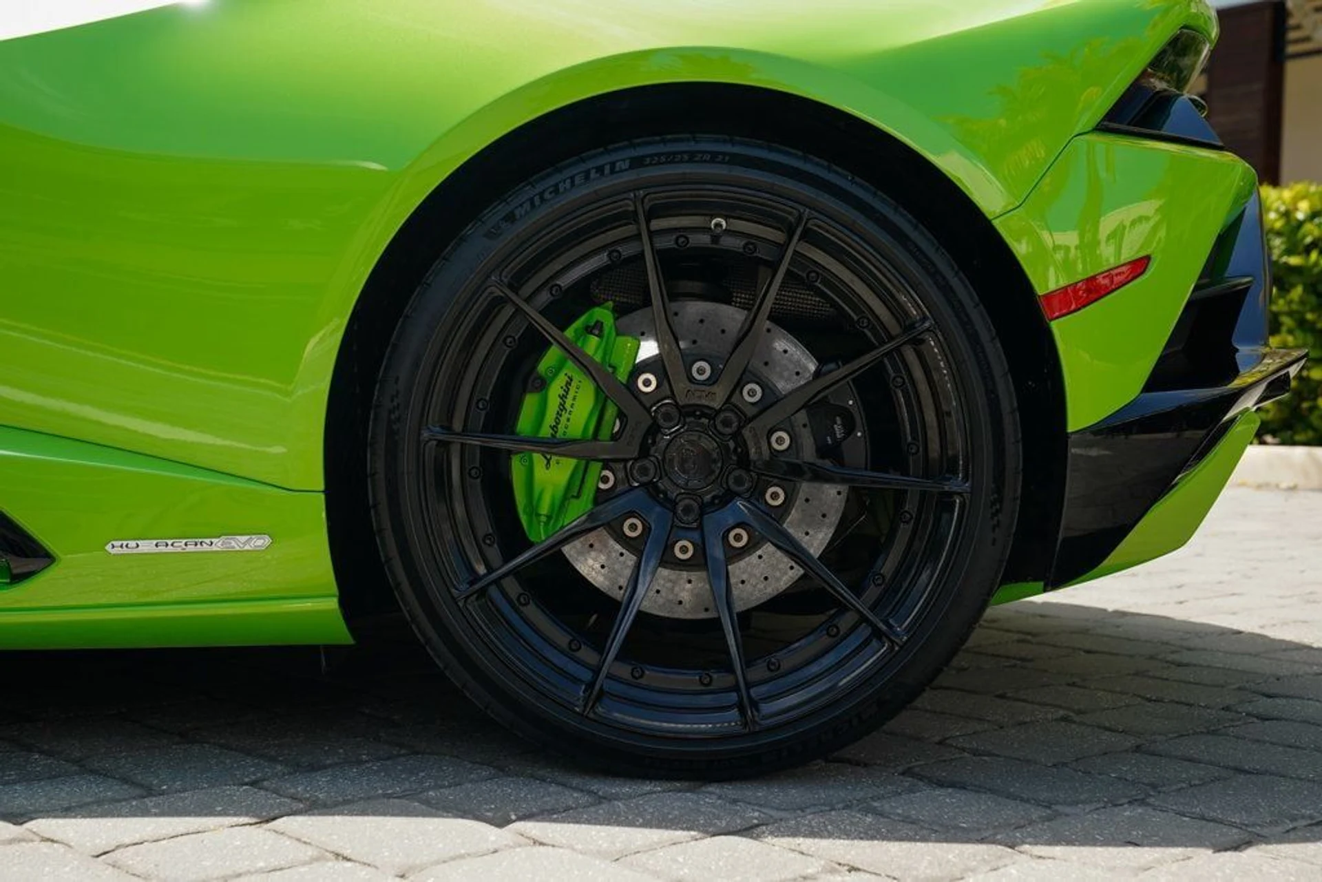 mph032_2150228763_used_2020_lamborghini_huracan_evo_coupeawd_14354_22890839_33_1024_c2afa1b394