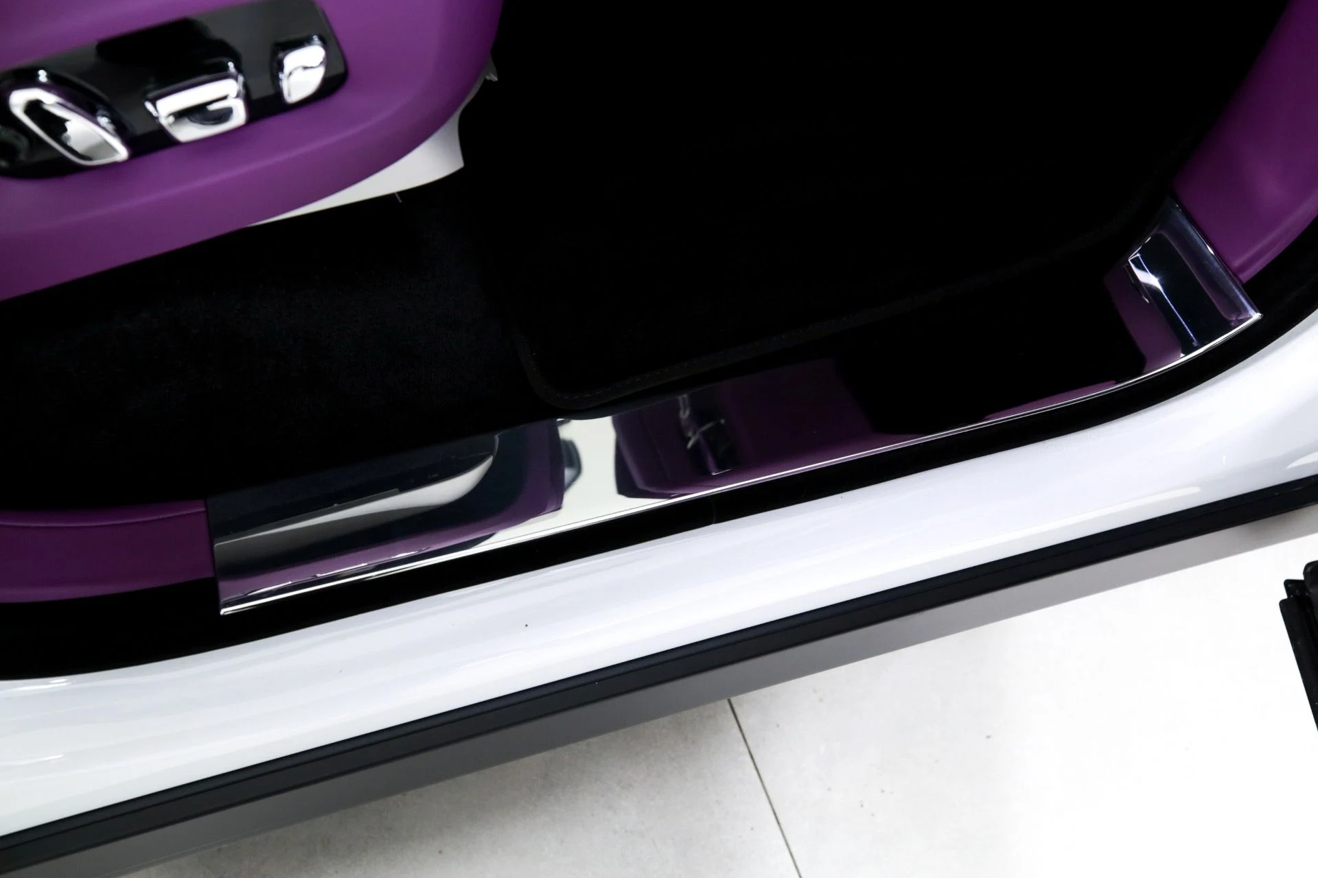 mph032_2151080463_Used_2024_Rolls_Royce_Cullinan_1750949955_d4e9c690ef