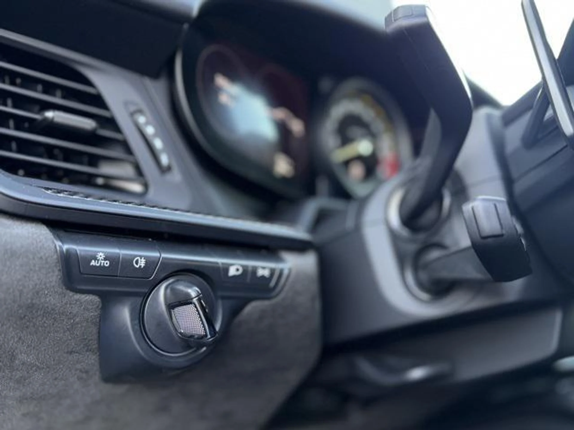 mph032_2154426201_t8r_Pt_Pfc_B_Bt_cj617bzfl_n_Lt54_4082535f00