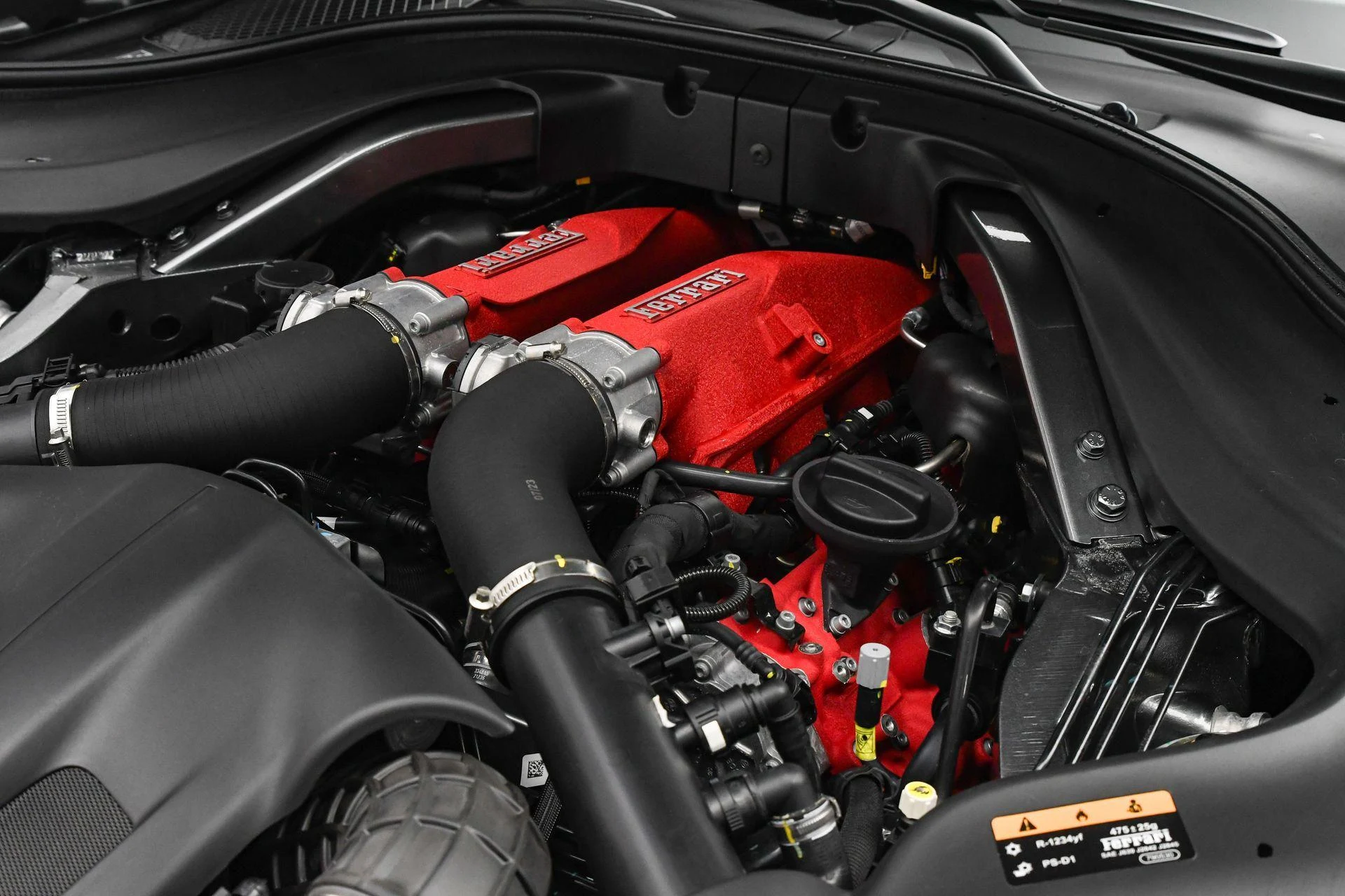 mph032_2159689747_Used_2023_Ferrari_Portofino_M_1757454422_f251e28507