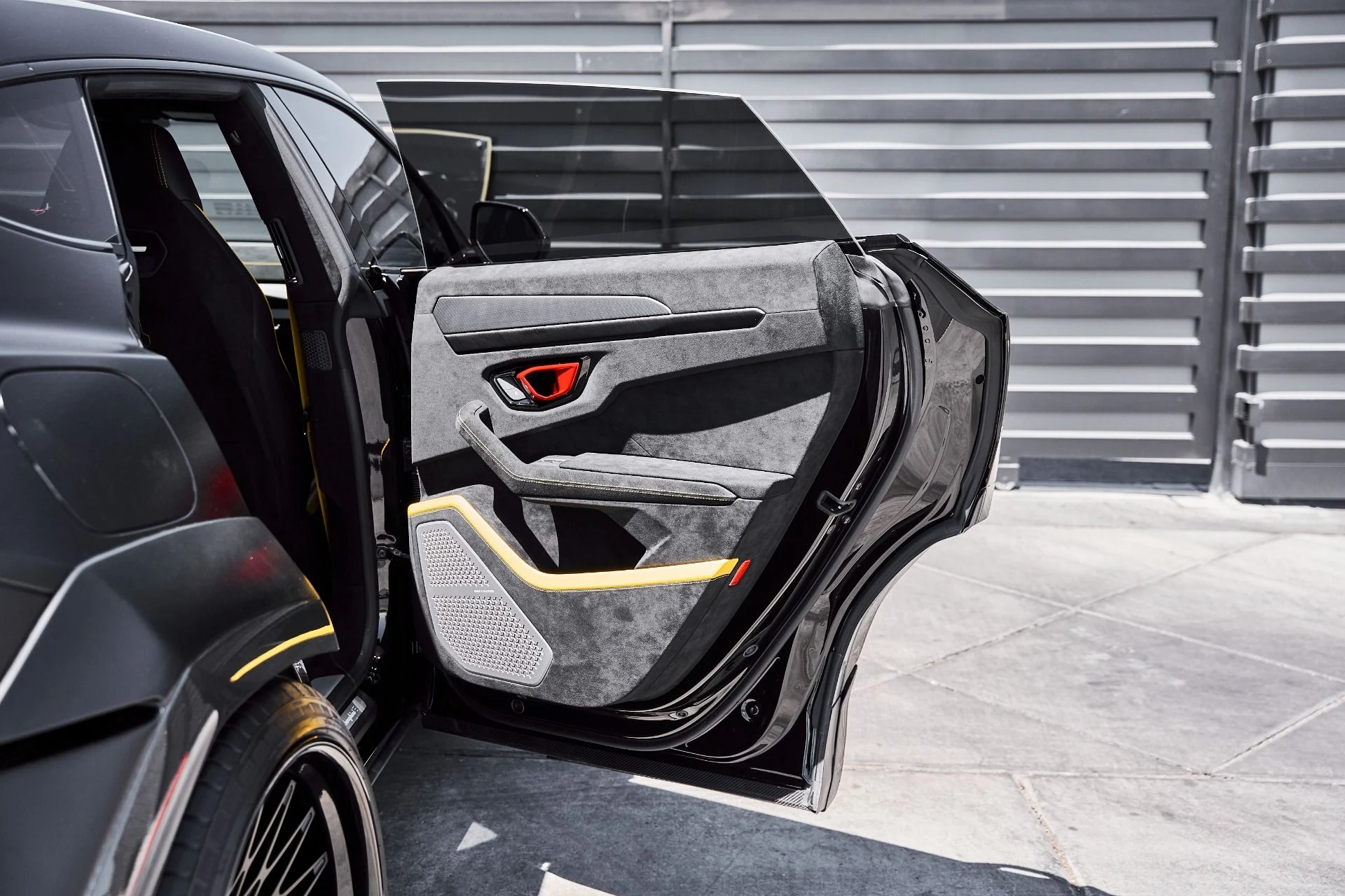 mph032_2161465026_Used_2024_Lamborghini_Urus_Performante_1778116998_b6e8481a05