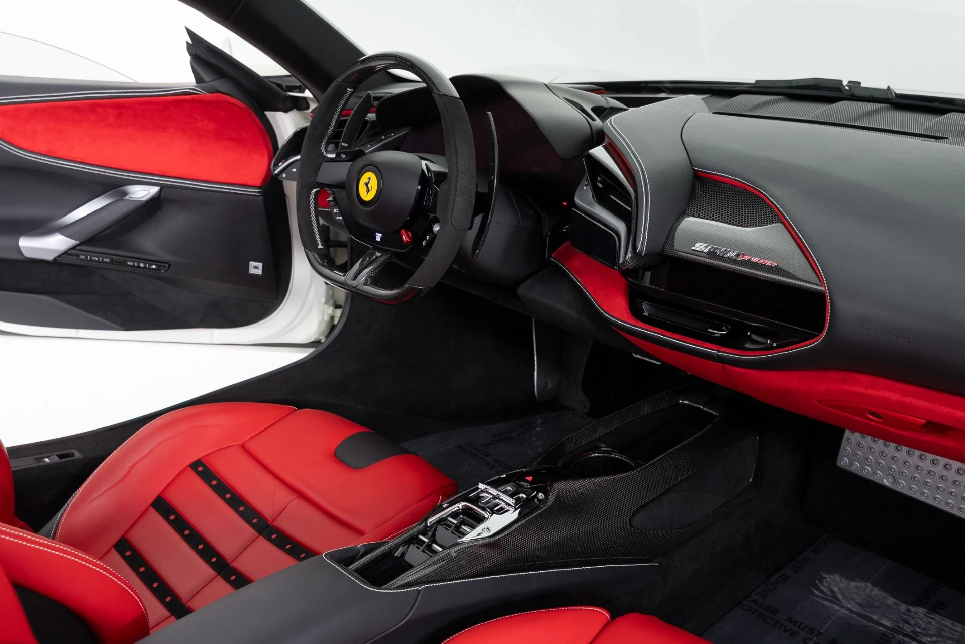 mph032_2166951483_Used_2024_Ferrari_SF_90_Spider_1755801530_f95ae961c0