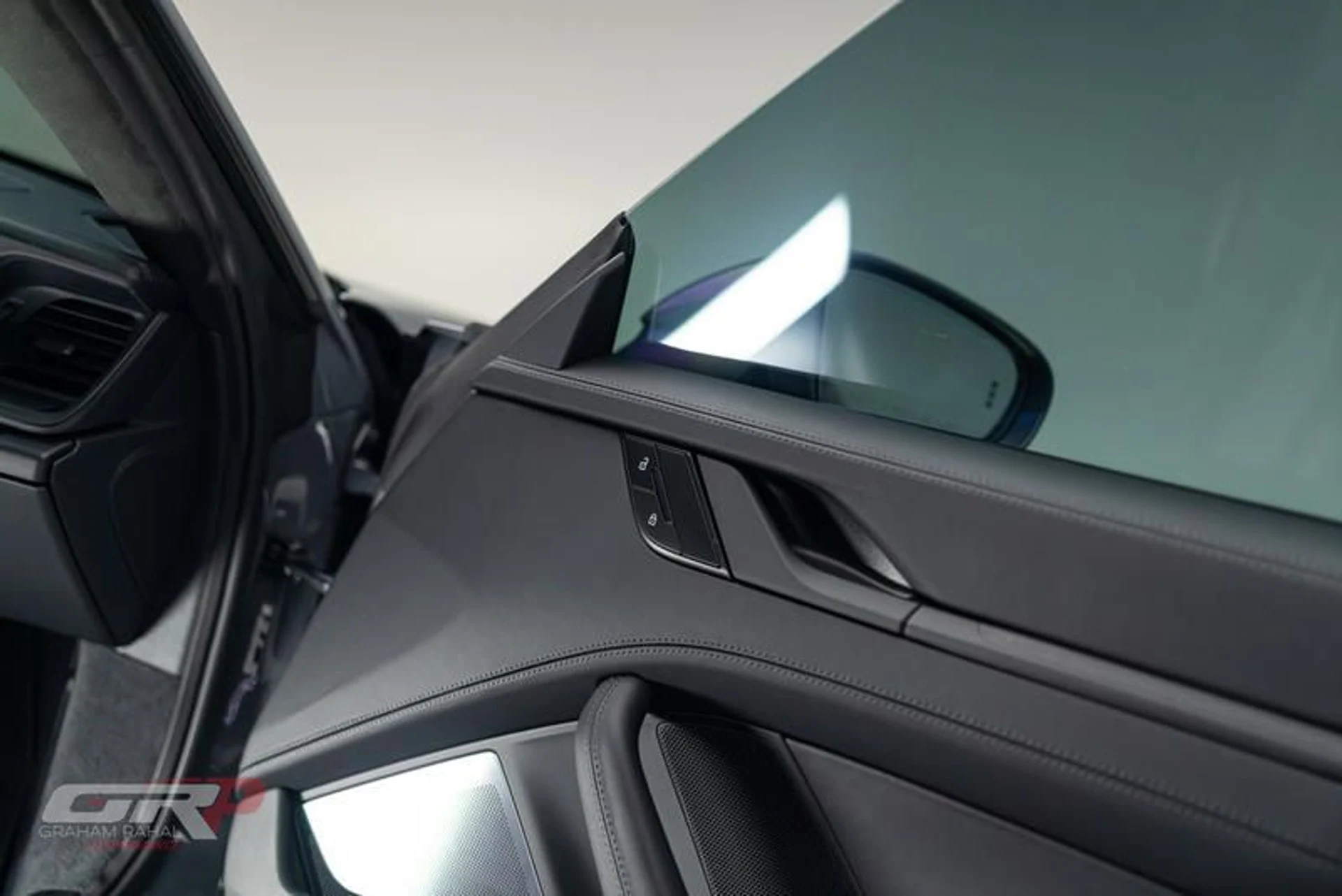 mph032_217732168_C5_C7_BC_8_D_57_F3_45_B2_9607_9_F5721357_A1_C_7969bc697a