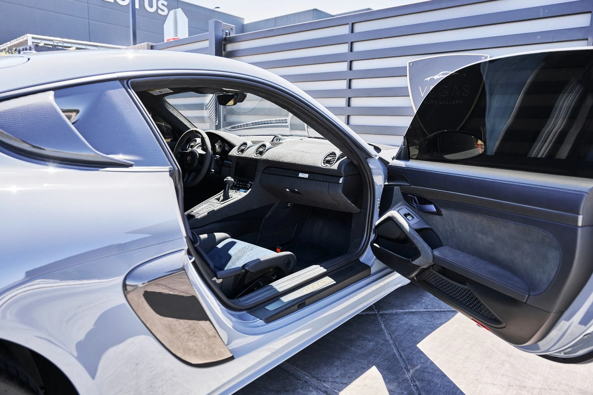 mph032_2181869306_Used_2023_Porsche_718_Cayman_GT_4_RS_1786209659_e23cdbda33