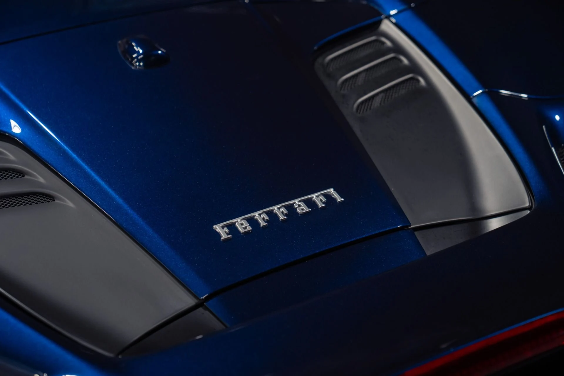 mph032_2183506403_Used_2022_Ferrari_F8_Spider_Tailor_Made_1785567772_e725f72625