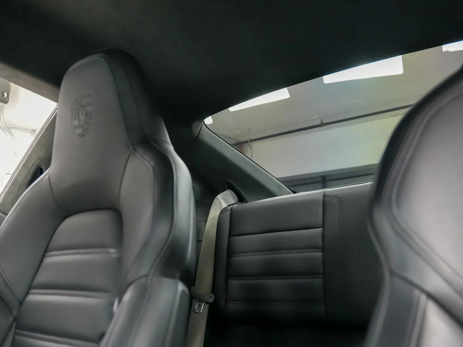 mph032_2184044364_g_W9a1hfn_52bna_Arqr_H_Vbjz54_Ws_2b583491d4