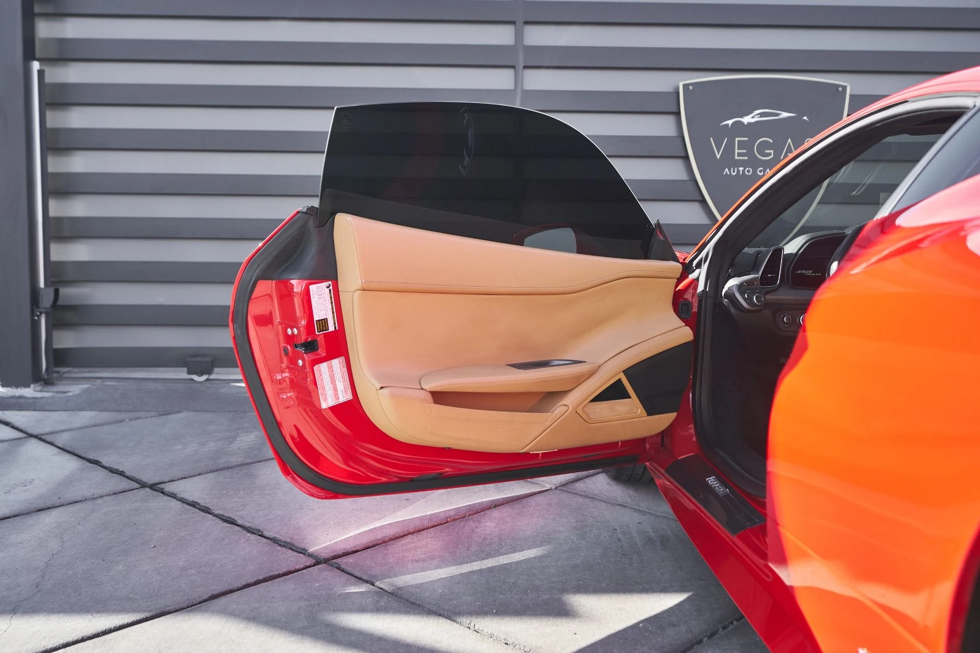 mph032_2193519781_Used_2013_Ferrari_458_Italia_Base_1764783138_1977b0660e