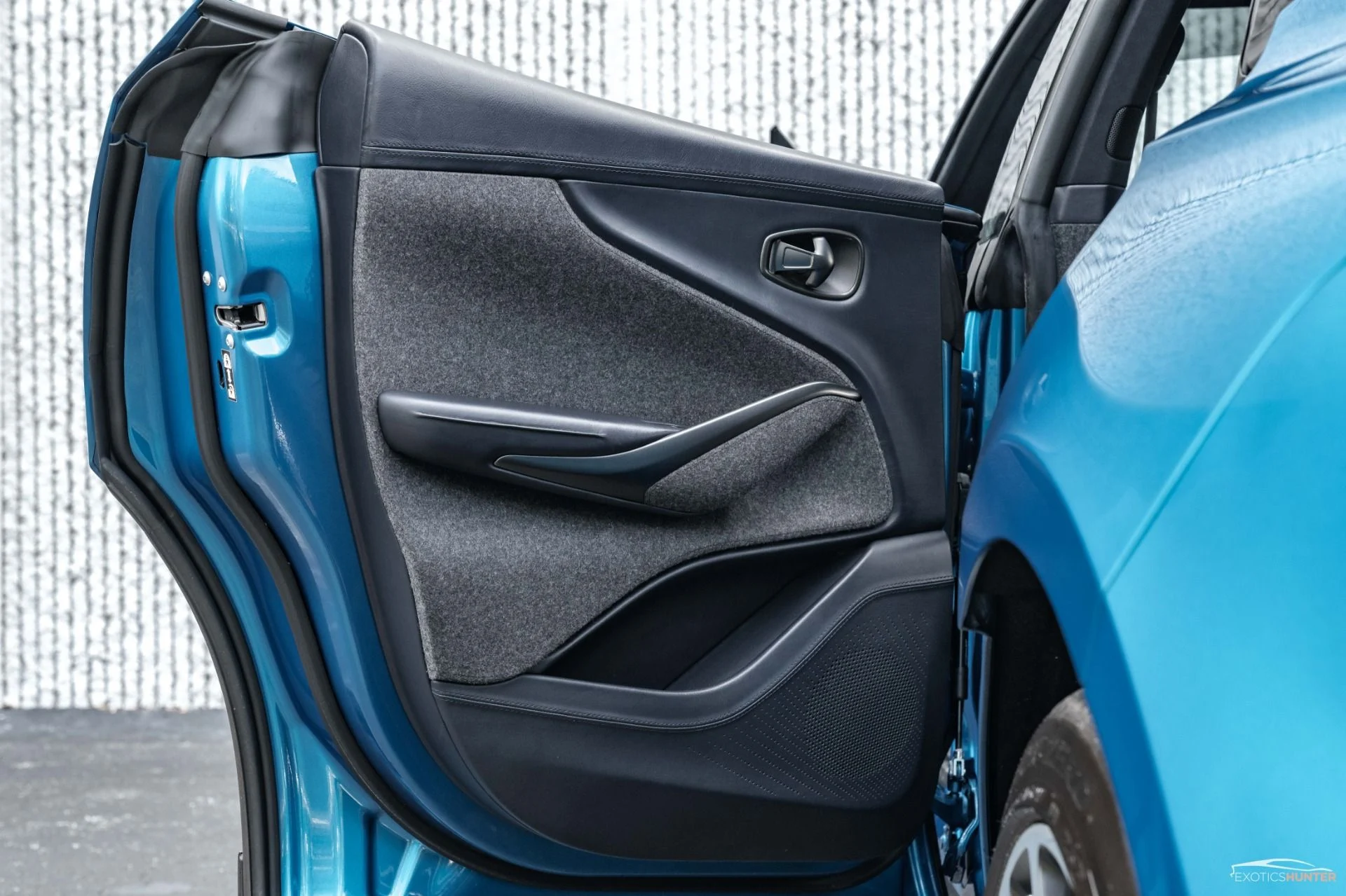 mph032_2201619260_Used_2021_Aston_Martin_DBX_CPO_Aug_2026_w_Special_Order_Exterior_Interior_Black_Pack_1708458533_b3205d31bc