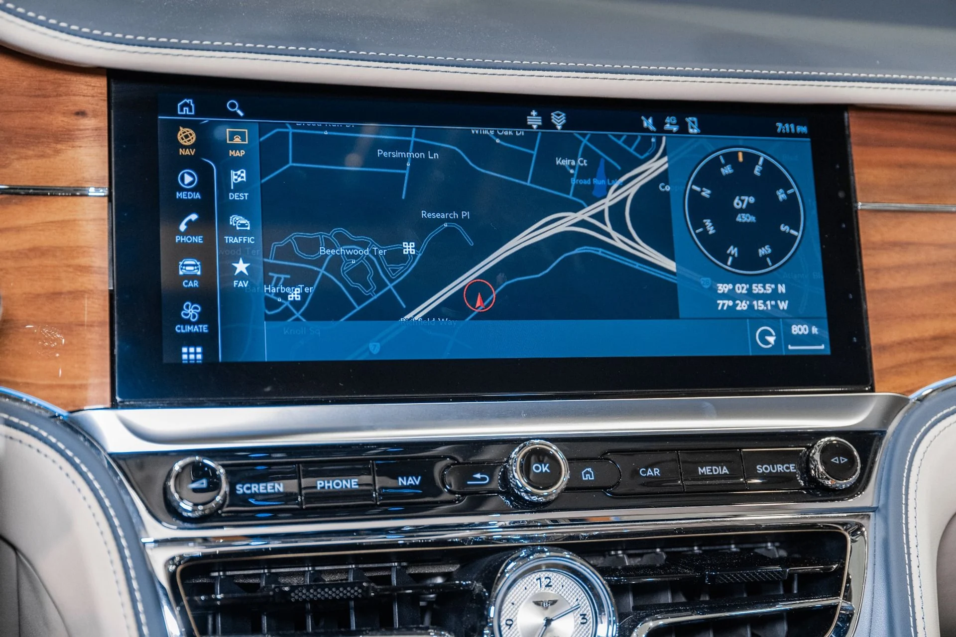 mph032_2213360341_Used_2023_Bentley_Flying_Spur_1772469545_2f31e00992