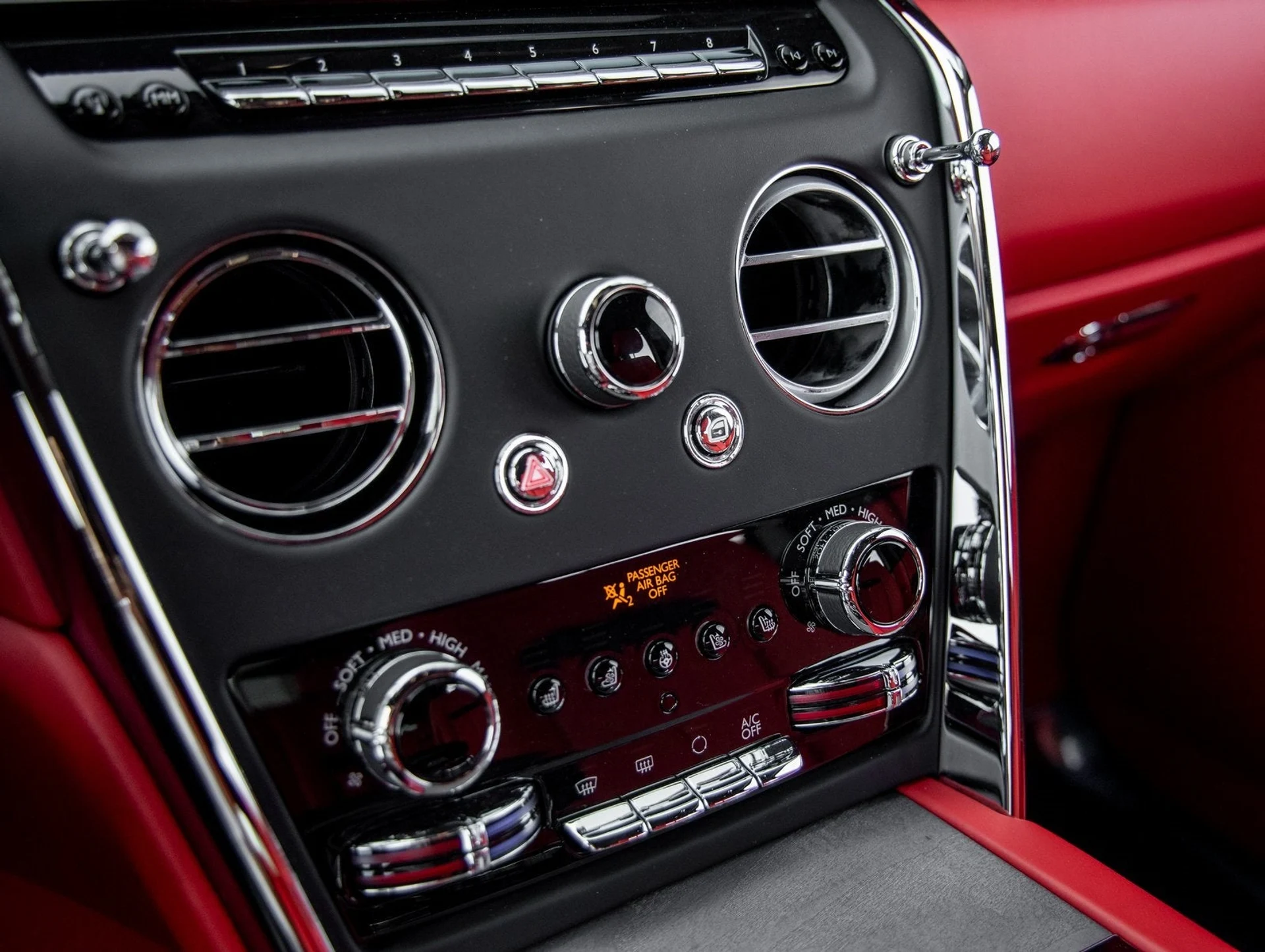 mph032_2221049589_33_b87cc55fe9