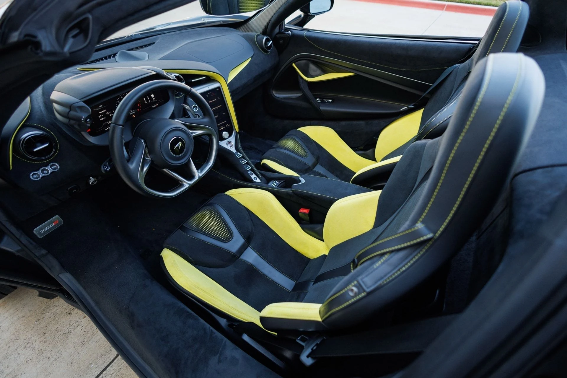 mph032_222282648_b0c2b793472070115fe1991e7d302f6bx_17b758d75a