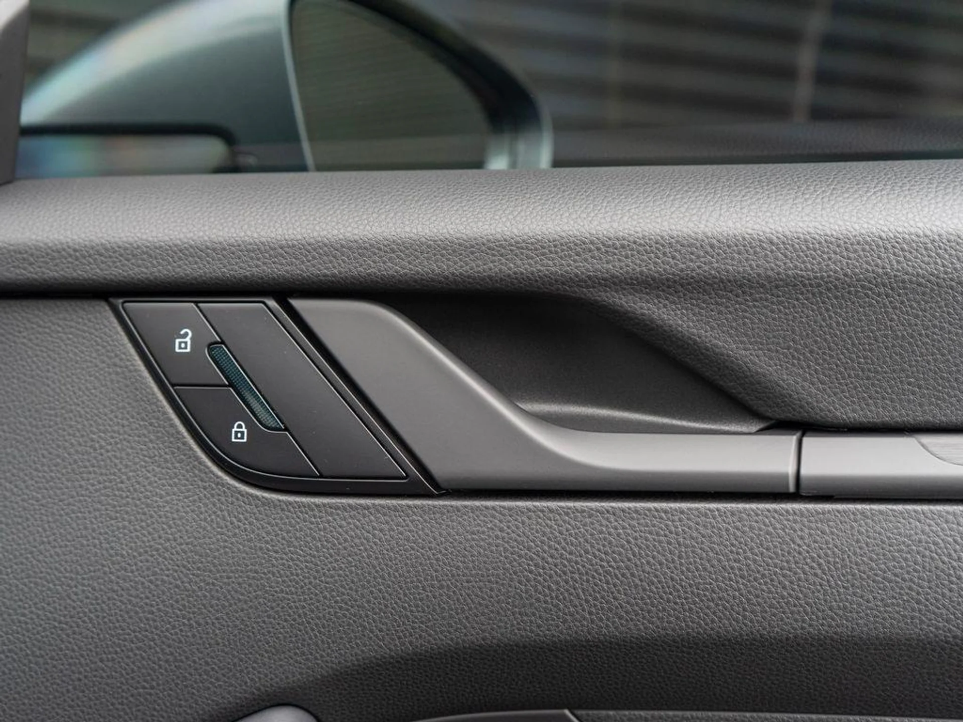 mph032_2230970126_dw_HK_6_T2nfw3_E5_Jvdff16_E_Lp_Fe_Y_b3573541b6