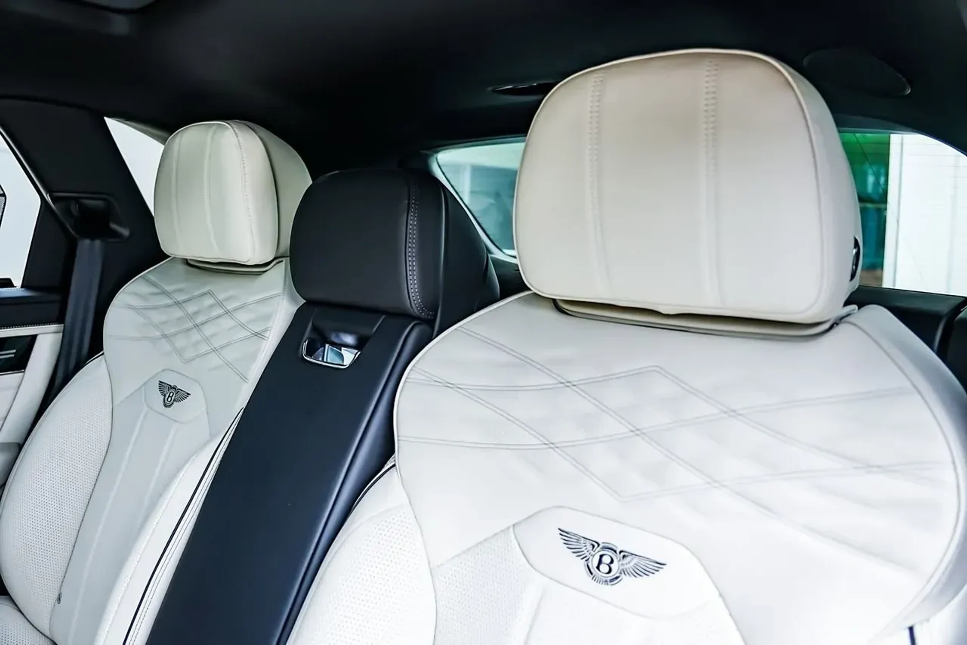 mph032_2232181585_32527de25d44490ba943c6c4d3ca3441_c3a183f759