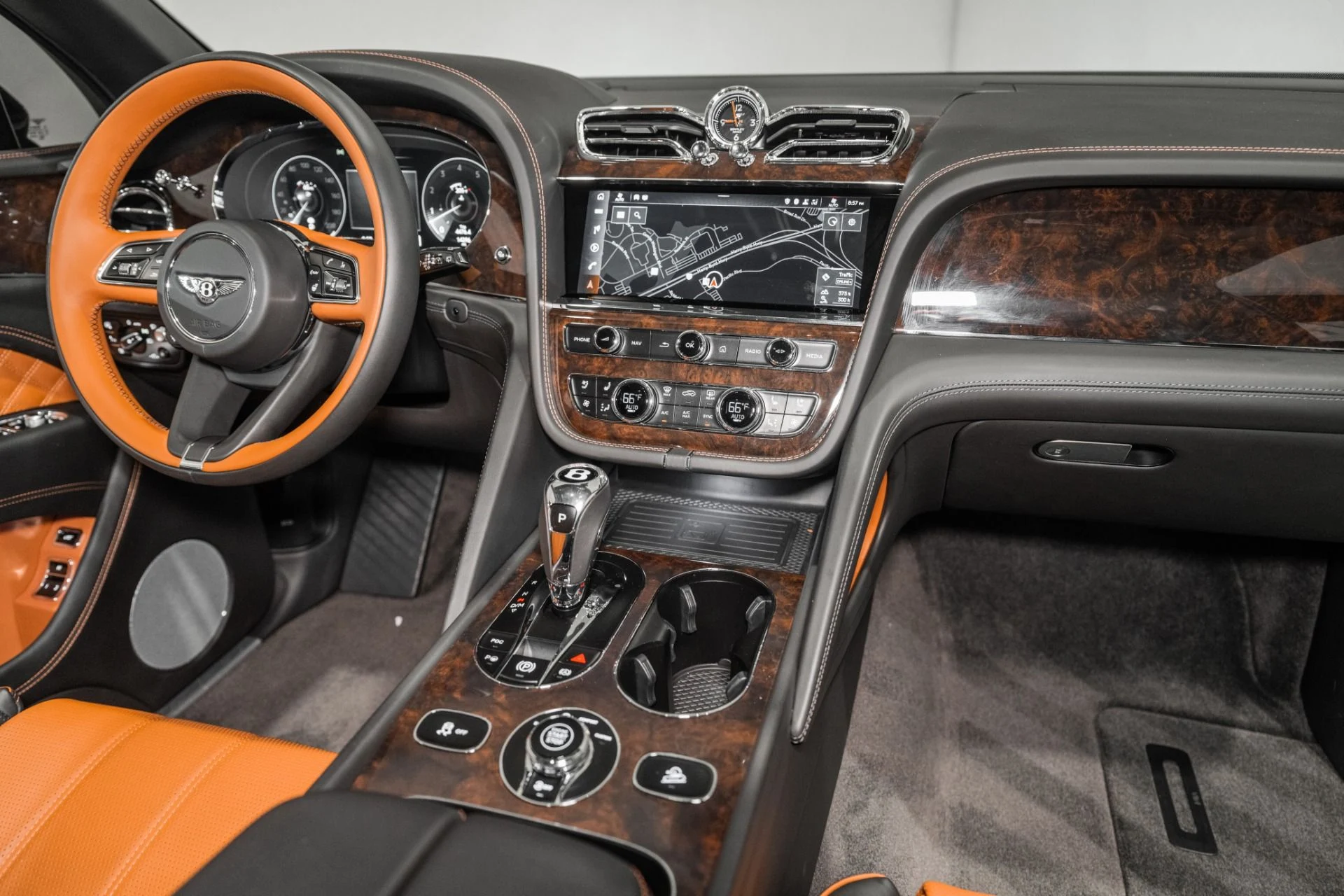 mph032_2235339531_Used_2022_Bentley_Bentayga_V8_1773164215_a7dd884fe7