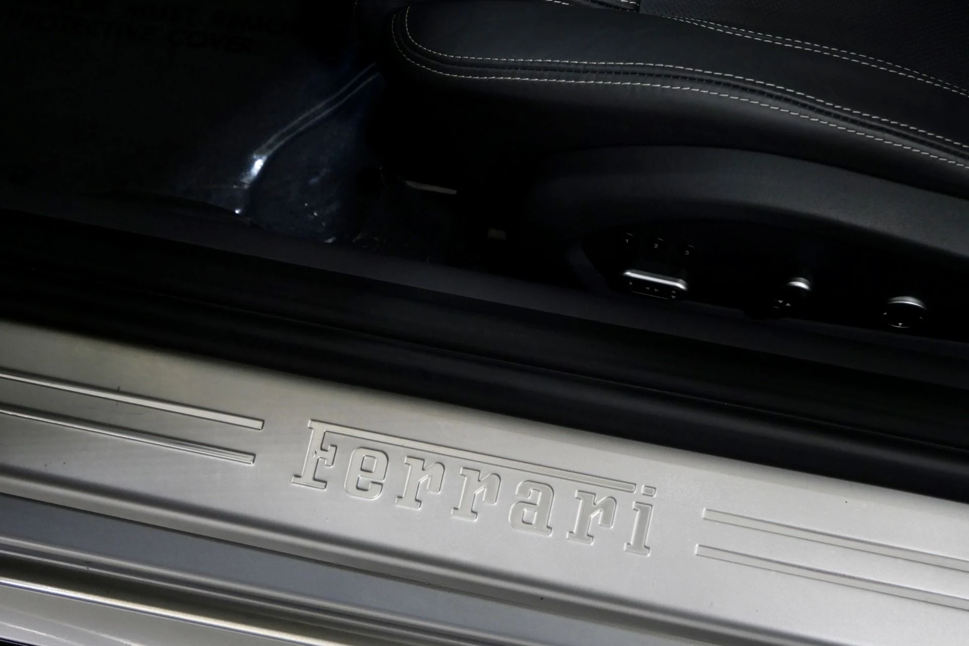 mph032_223681995_Used_2012_Ferrari_FF_UAE_Edition_1762196572_2e8cb7a173