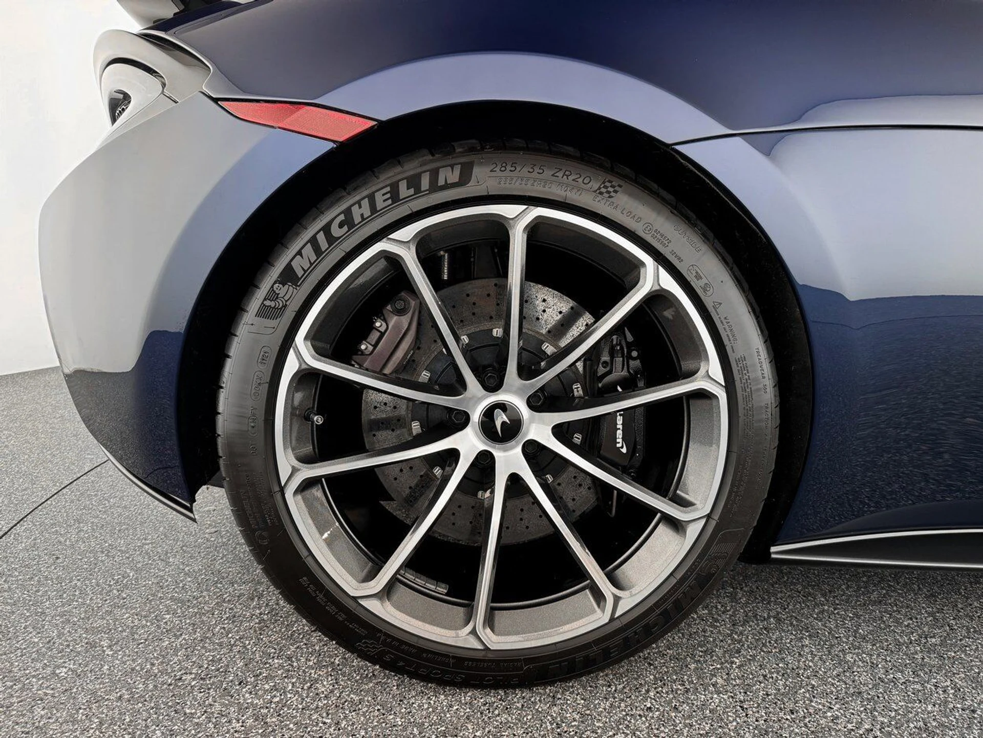 mph032_2237595809_b6aa66963e2b332dd990205680056eed_ebb62687ff