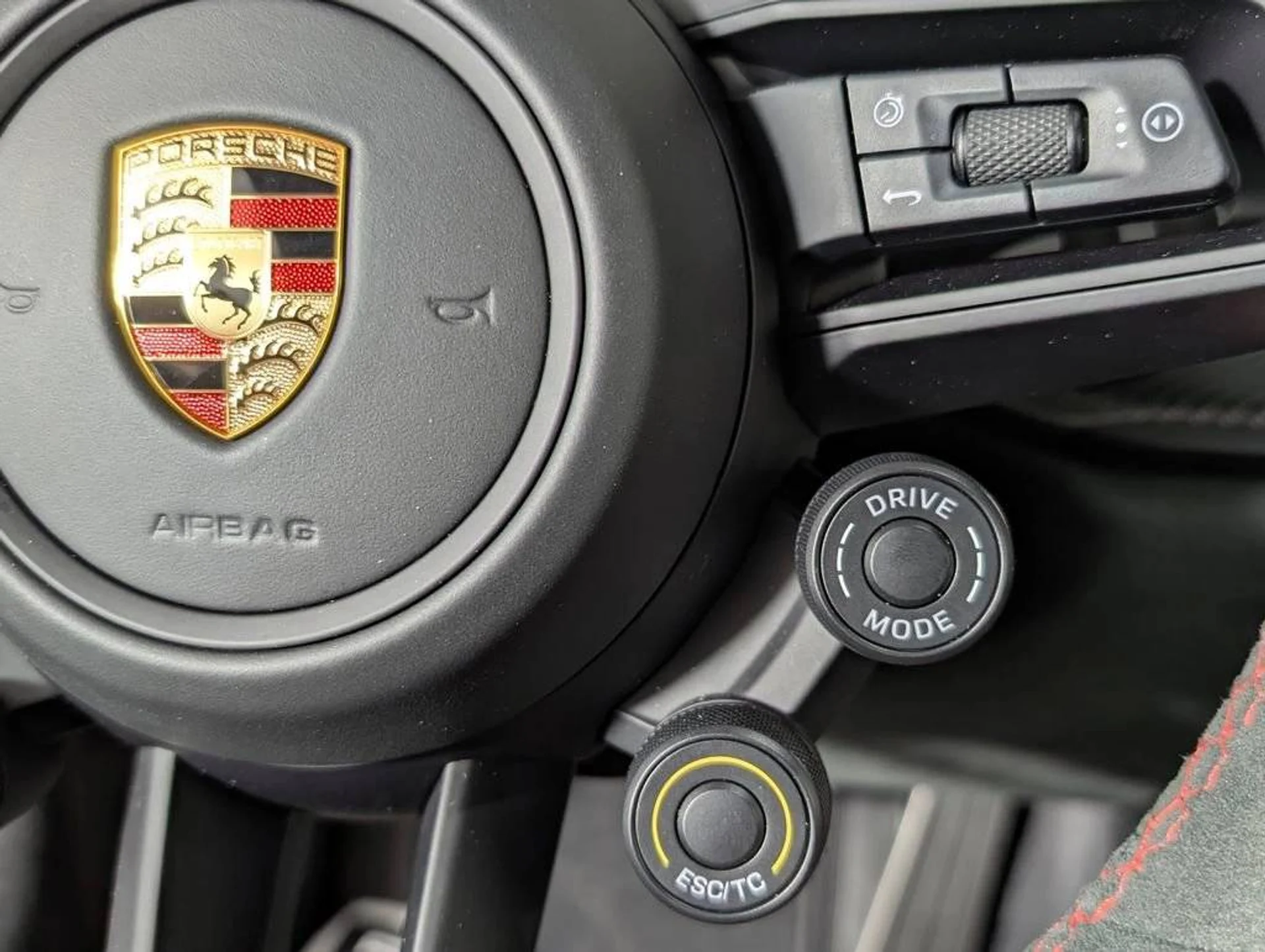 mph032_2252001330_1280_6f2ddee1e6