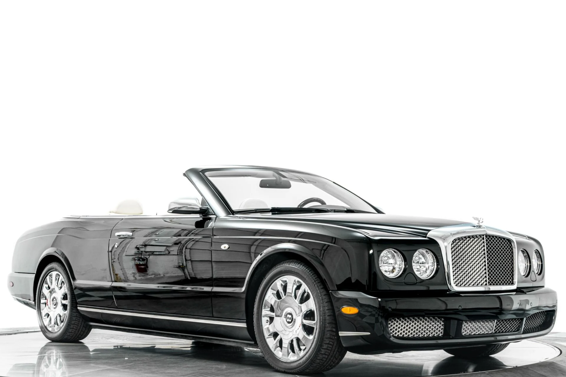 mph032_2252227480_Used_2009_Bentley_Azure_1776719869_fc36a797d0