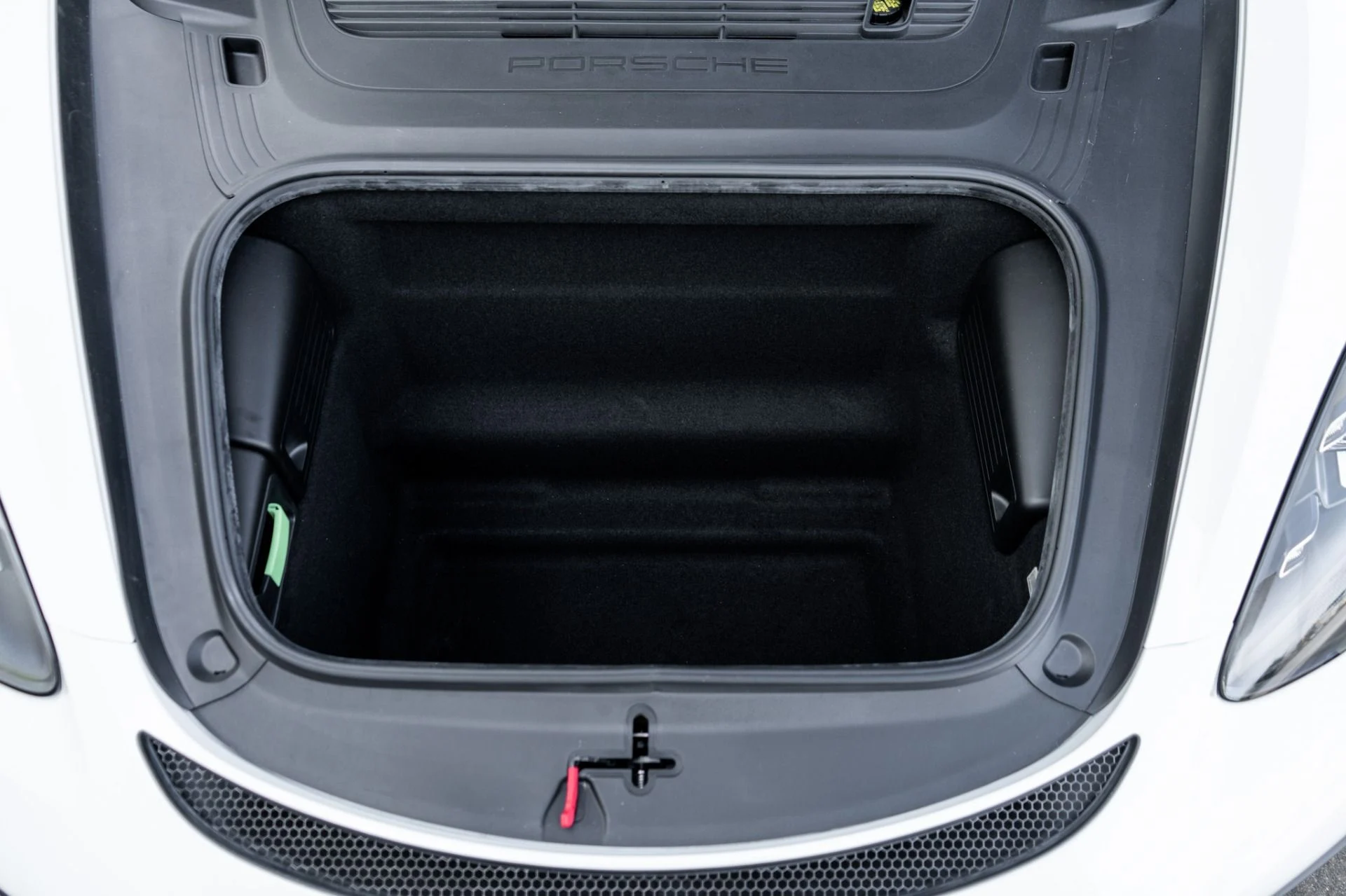 mph032_2263445029_Used_2022_Porsche_718_Cayman_GT_4_1773698341_47ba0d8acc