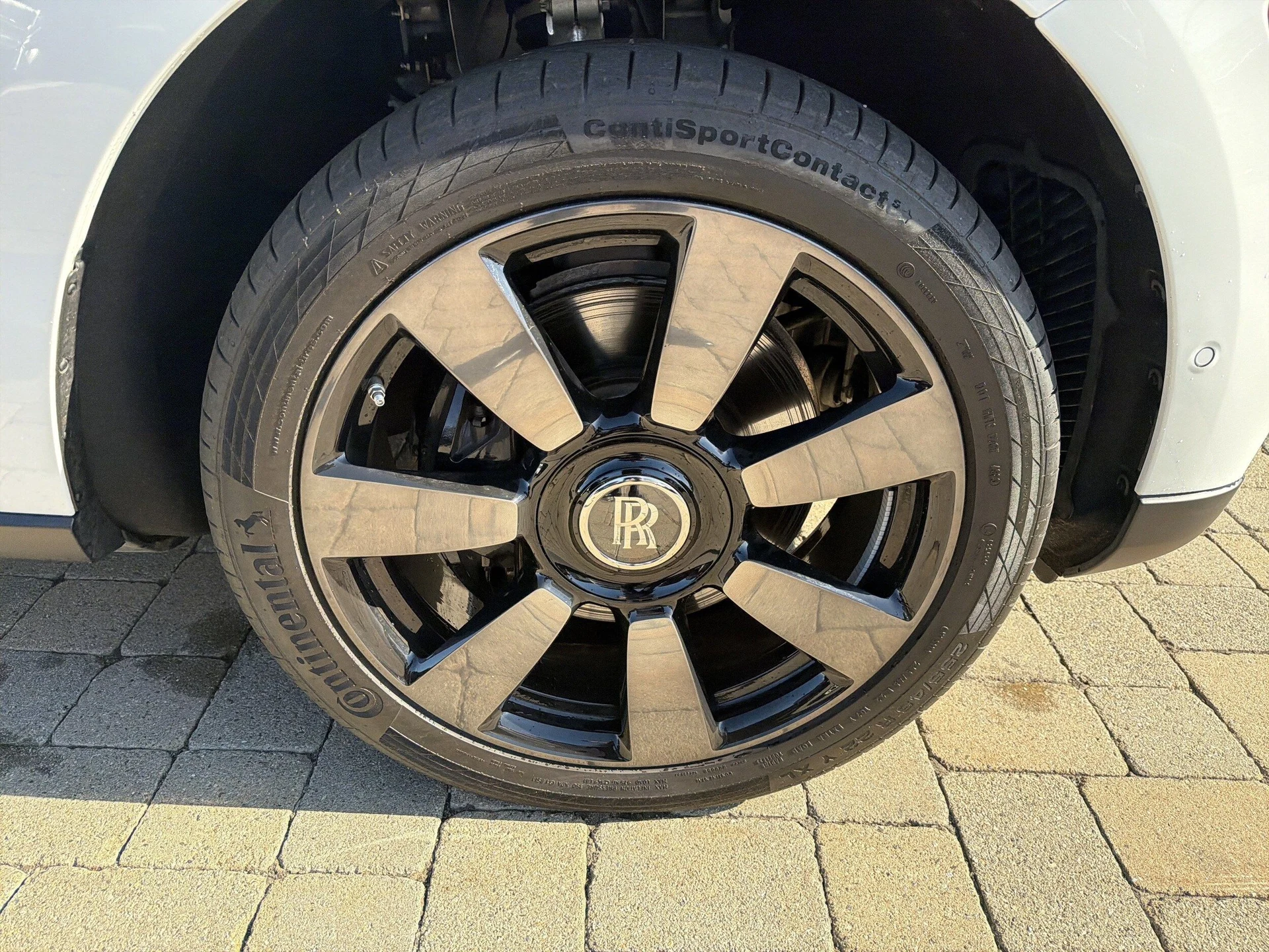 mph032_2264141044_9794890c76e844987b98d65c4ef700b2x_cf4842441b