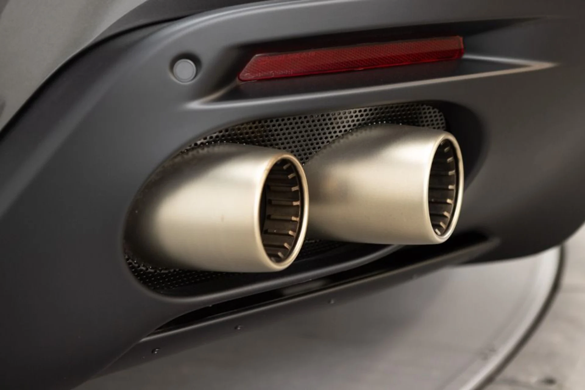 mph032_2270412752_Used_2024_Ferrari_Roma_bb81ec5b08