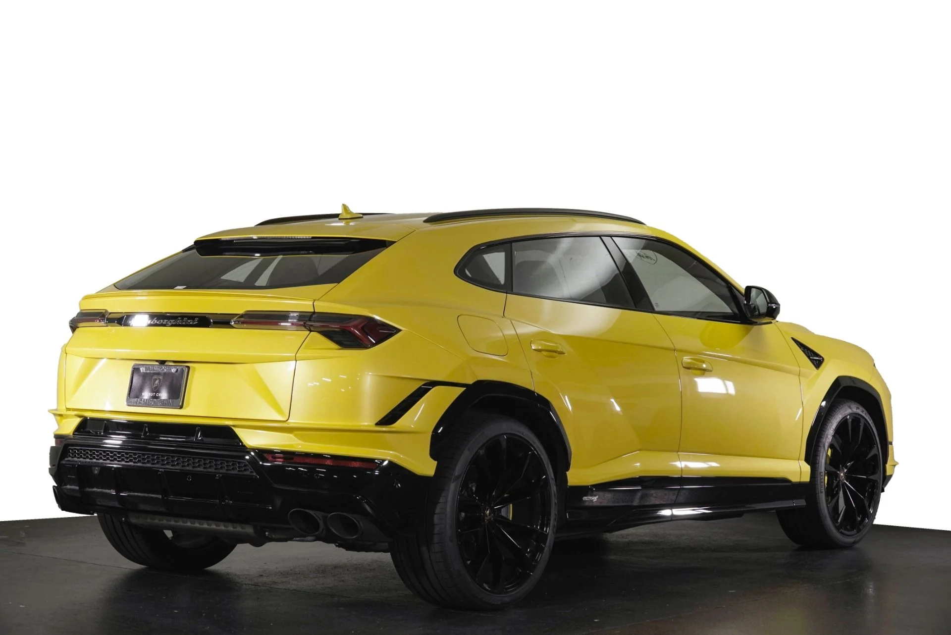 mph032_227788653_Used_2023_Lamborghini_Urus_S_1782321107_fa1f6640d9