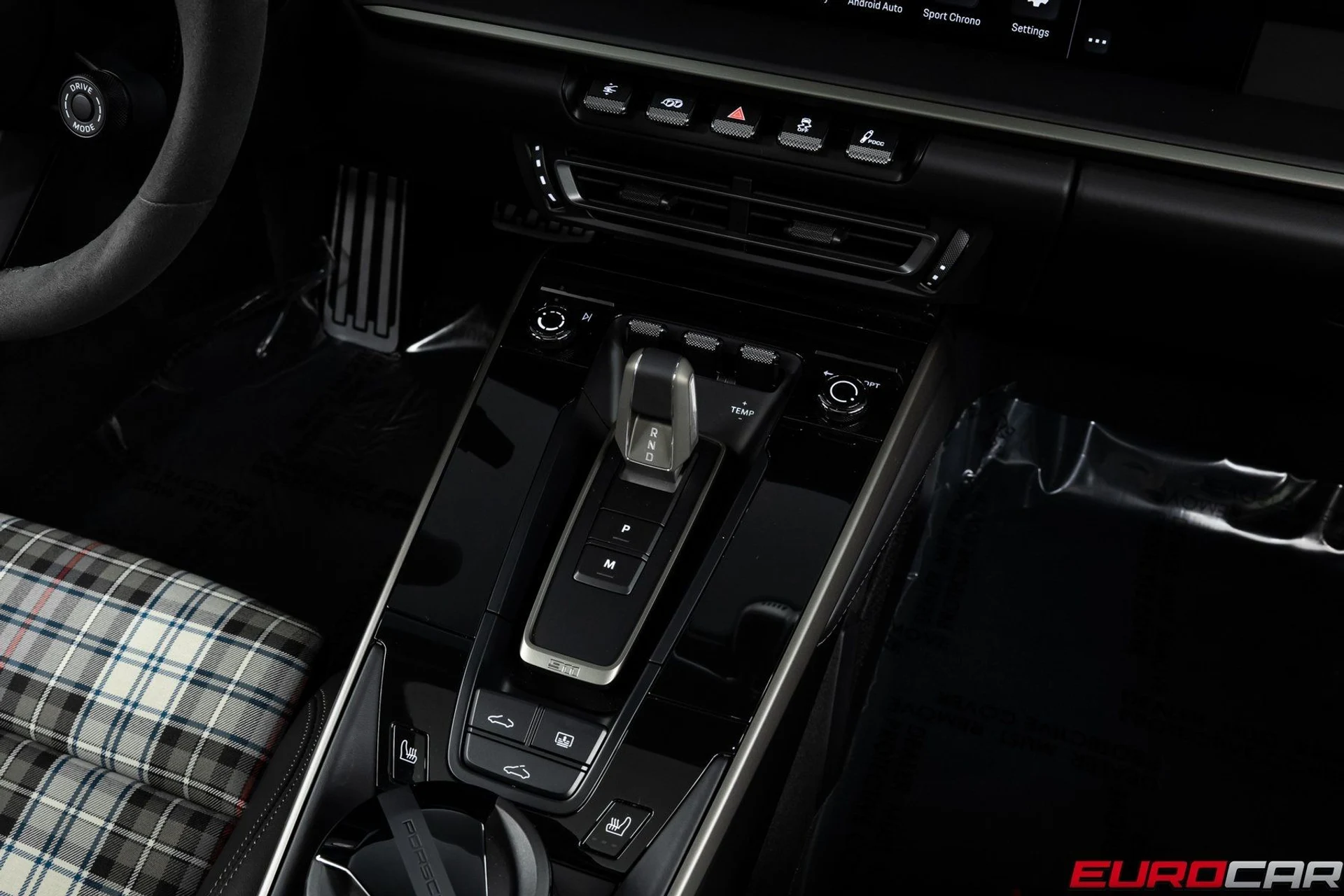 mph032_2281079372_image_33_5b7167db2b