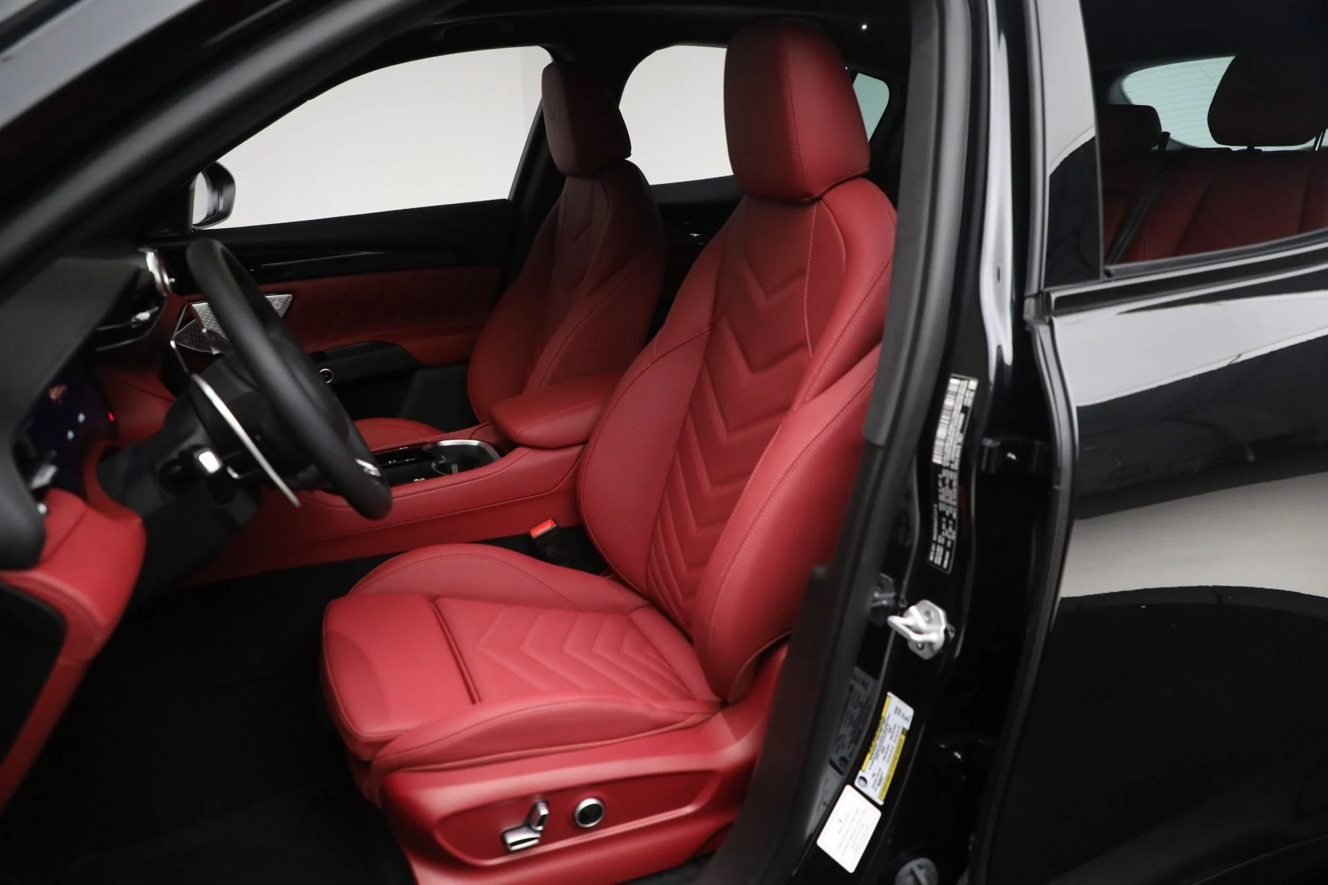 mph032_228114043_New_2025_Maserati_Grecale_Folgore_3d1b6f11f5