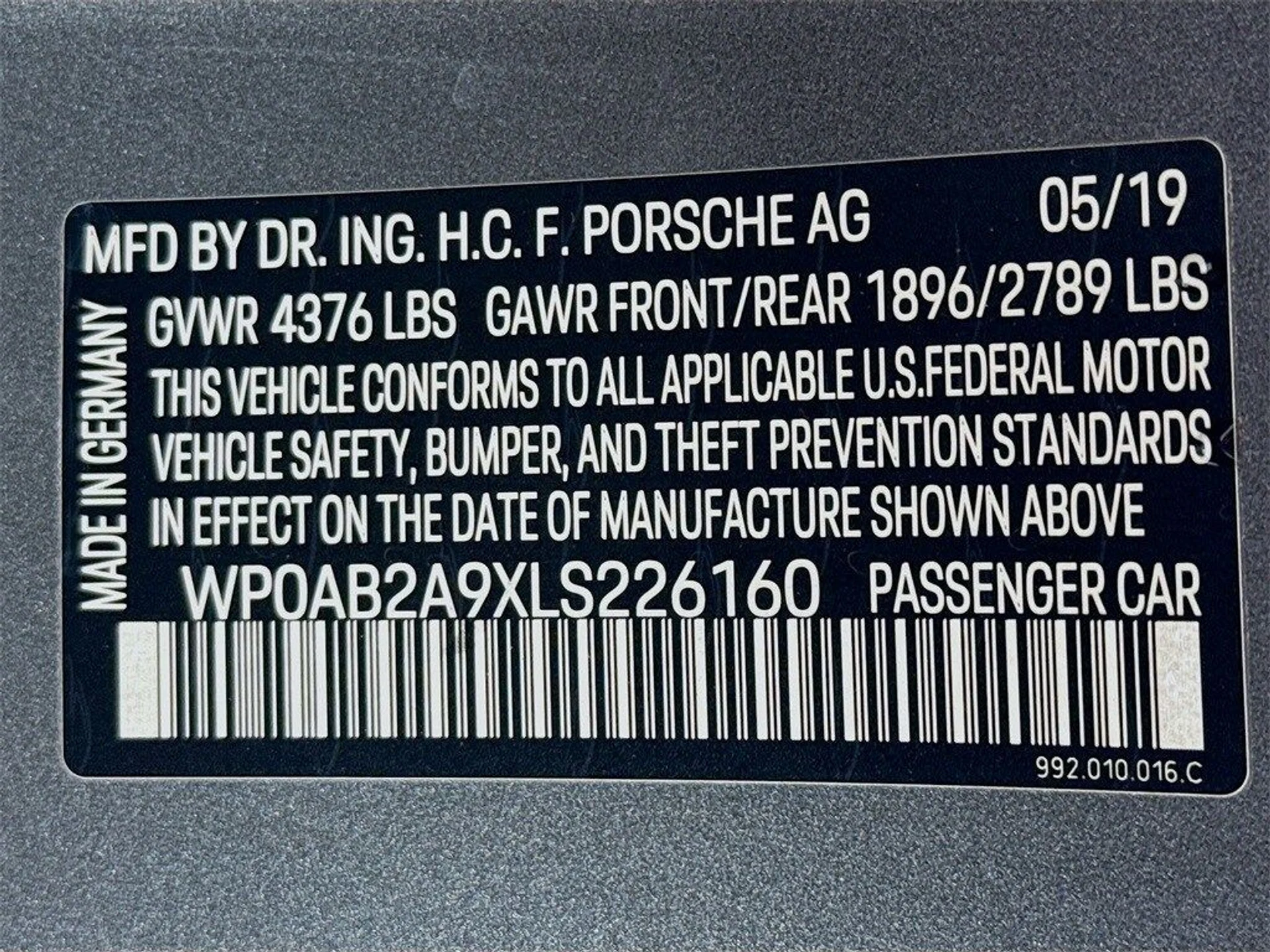 mph032_228122804_53f9570a5af743023b3dae4df854060bx_40bdd364b6