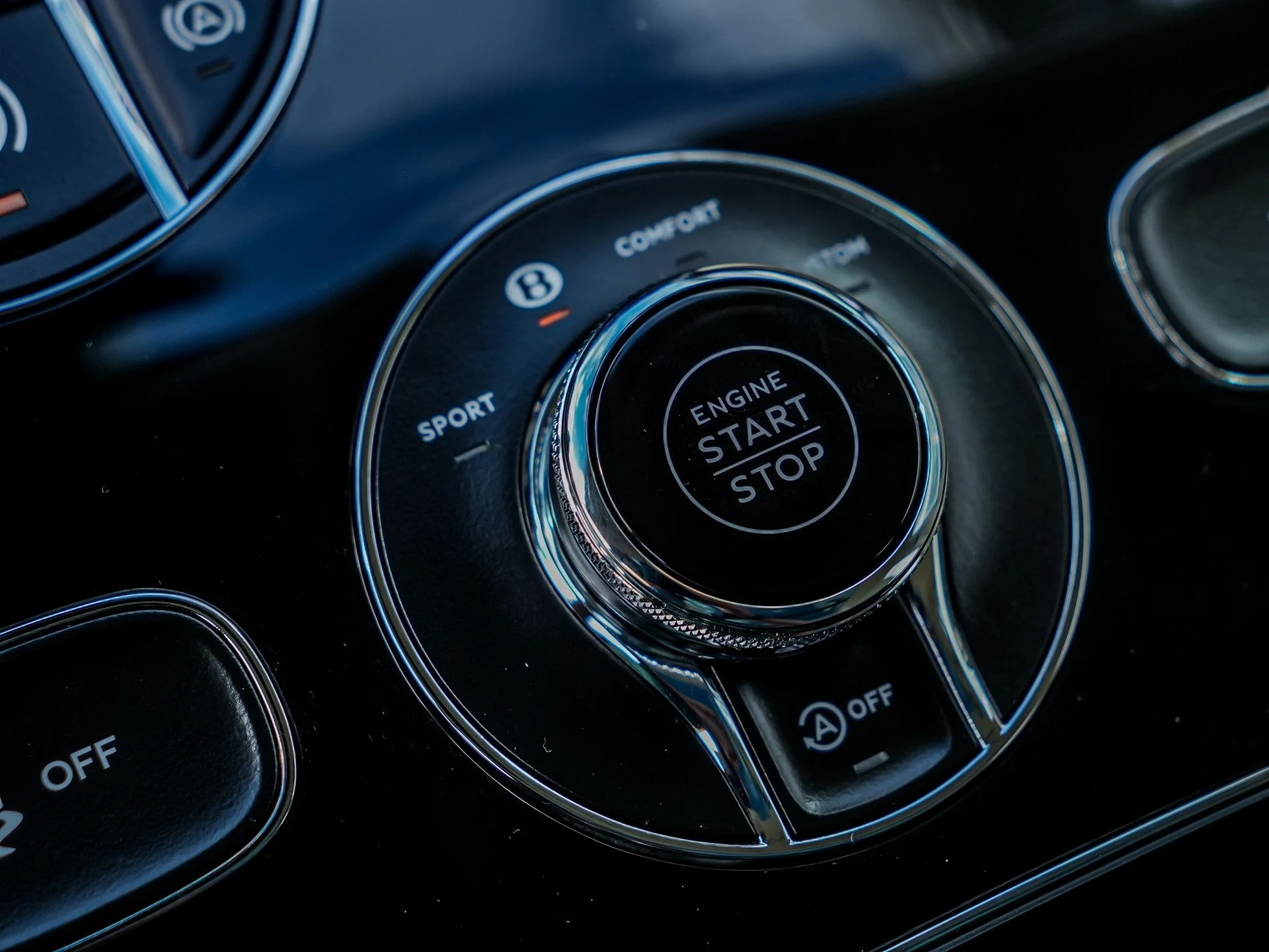 mph032_2286875057_Hi_Tech_Luxury_Imports_LLC_SJAAT_2_ZV_8_TC_034150_image_32_10a327ef28