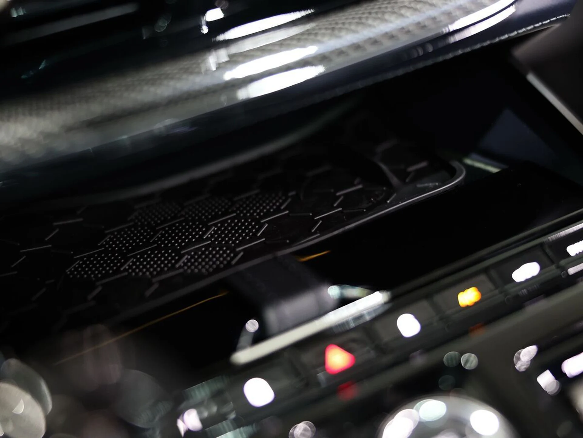 mph032_2291821866_hy905vr0sdig6dtbmkuroow0odjy_580c3fe7f3